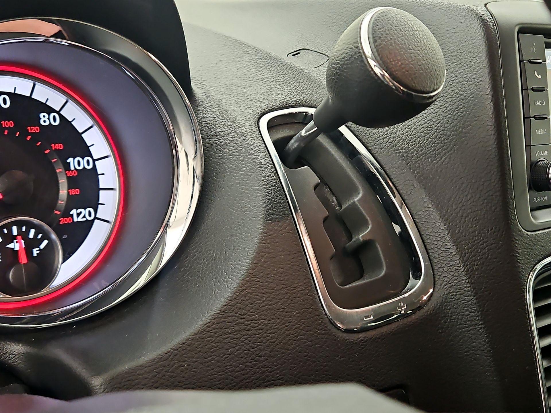 Thumbnail: 2019 Dodge Grand Caravan - 17