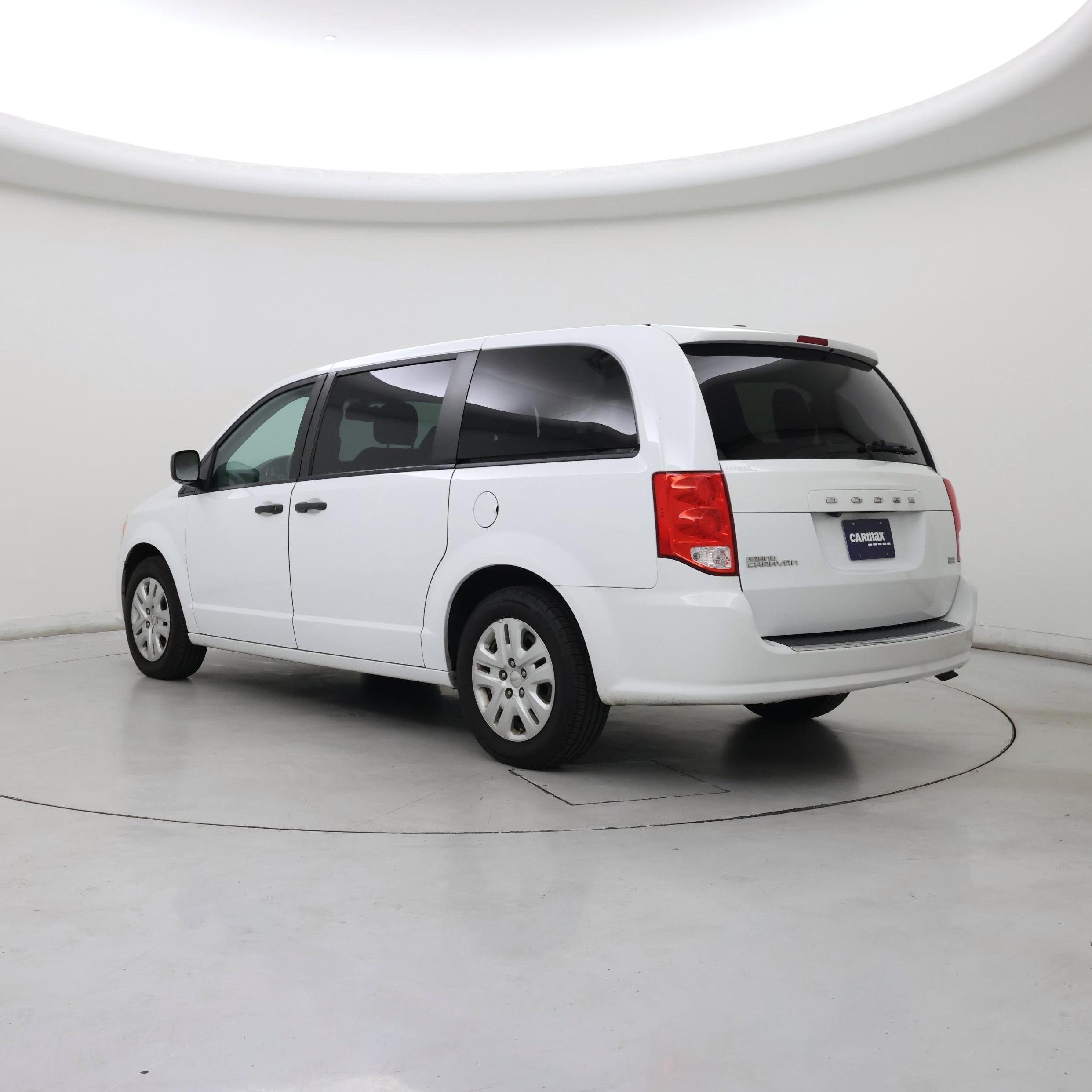 Thumbnail: 2019 Dodge Grand Caravan - 2