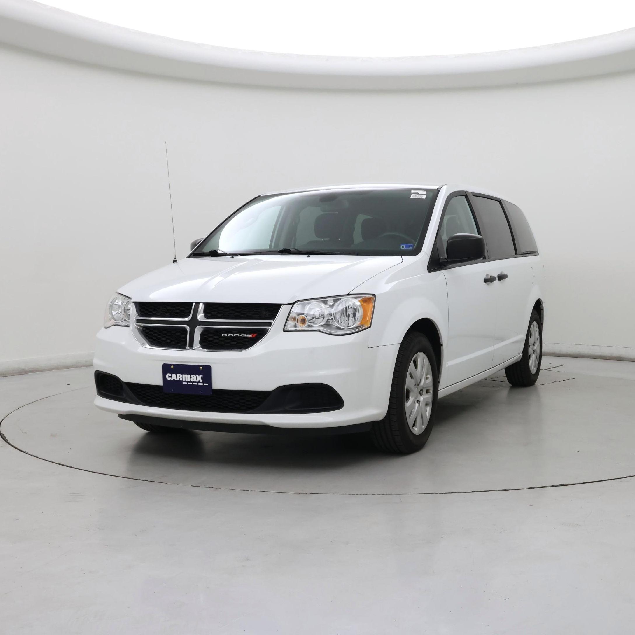 Thumbnail: 2019 Dodge Grand Caravan - 4