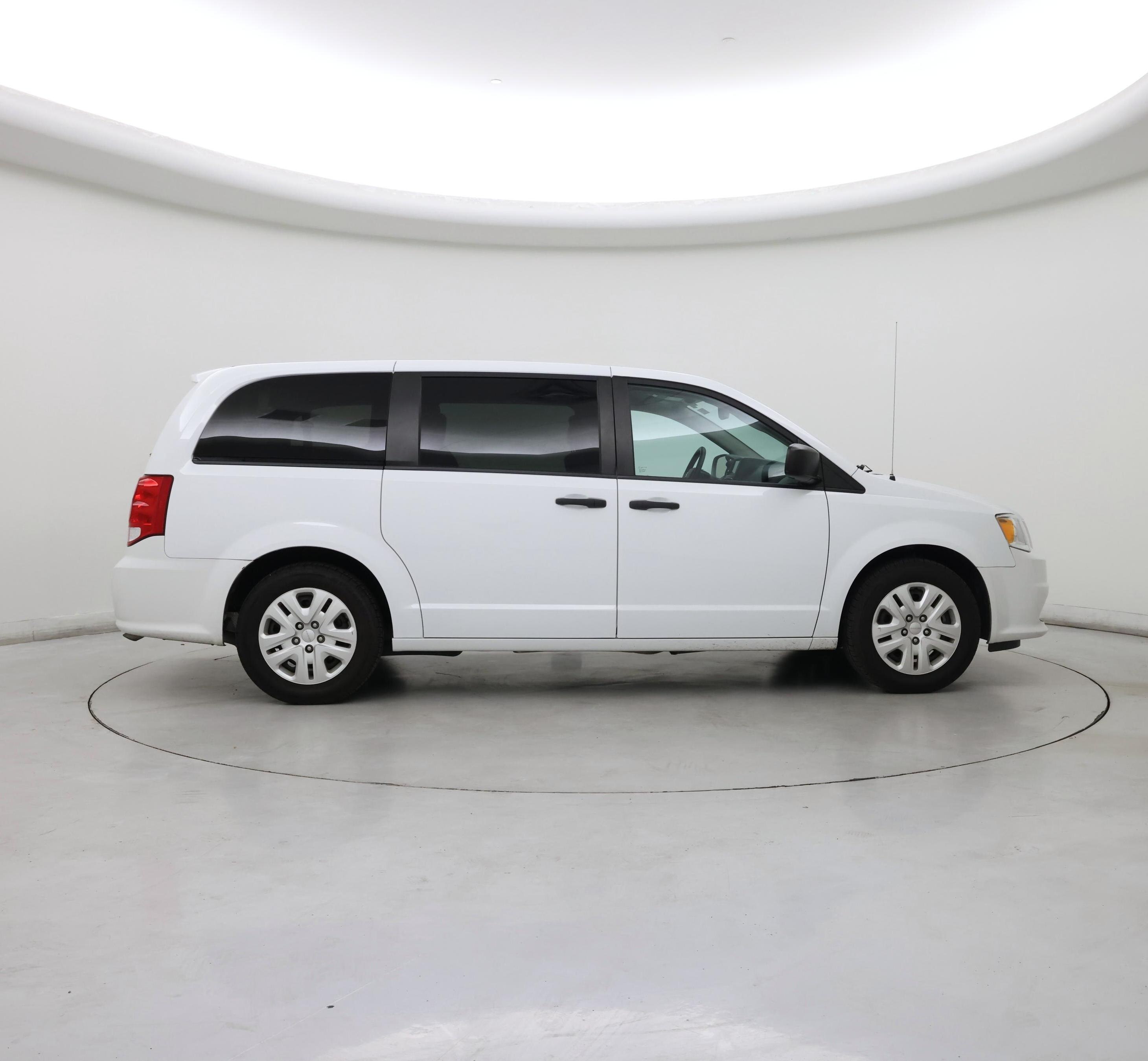 Thumbnail: 2019 Dodge Grand Caravan - 7