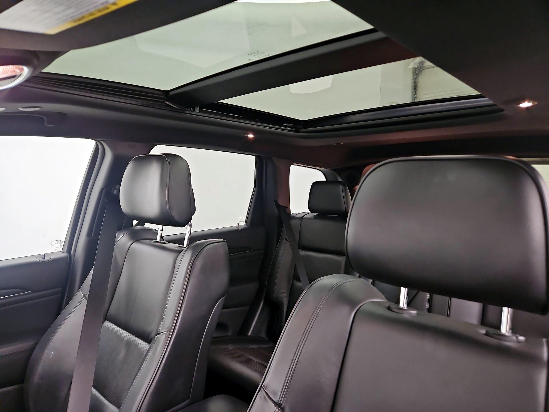 Thumbnail: 2018 Jeep Grand Cherokee - 20
