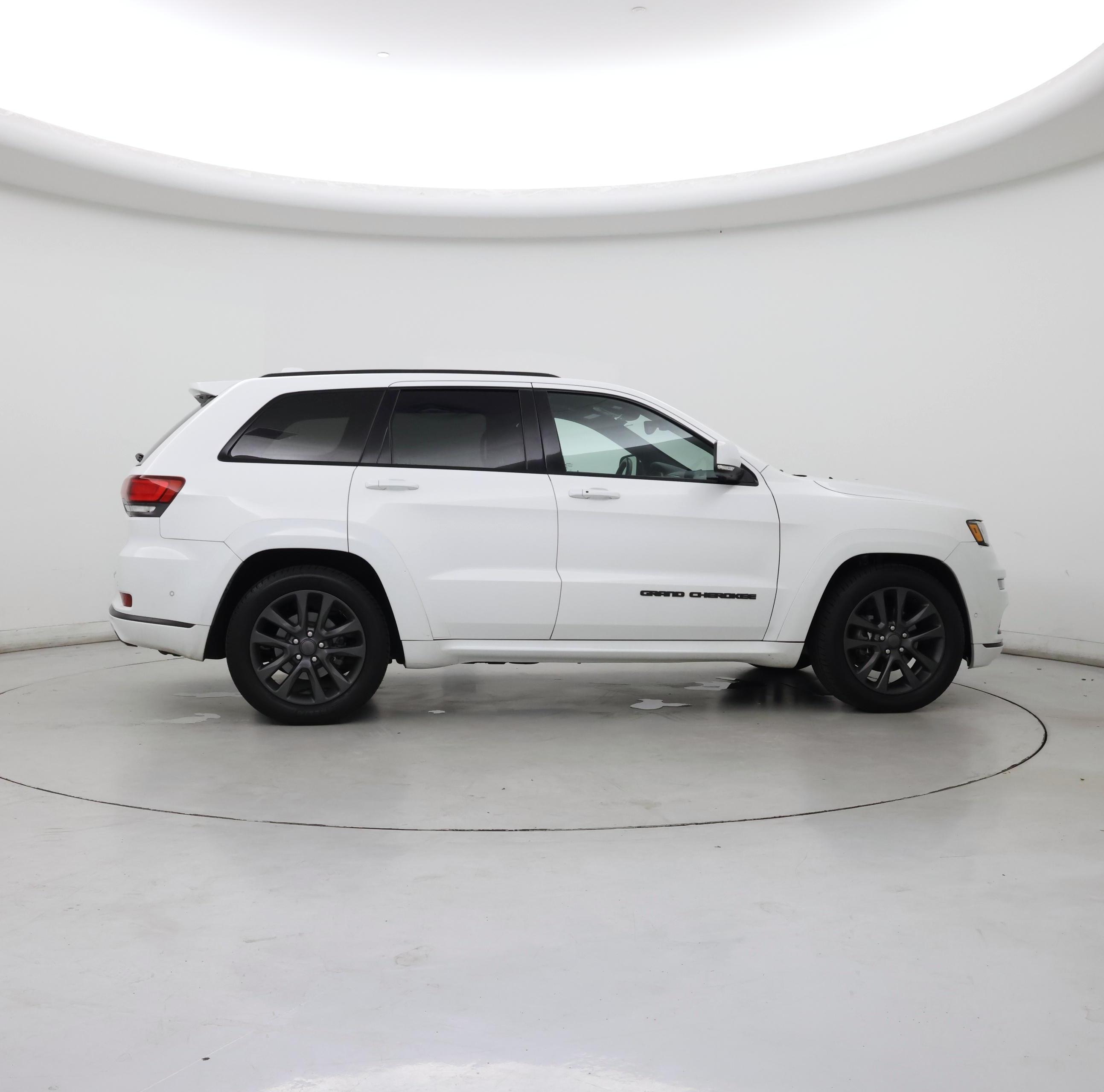 Thumbnail: 2018 Jeep Grand Cherokee - 7