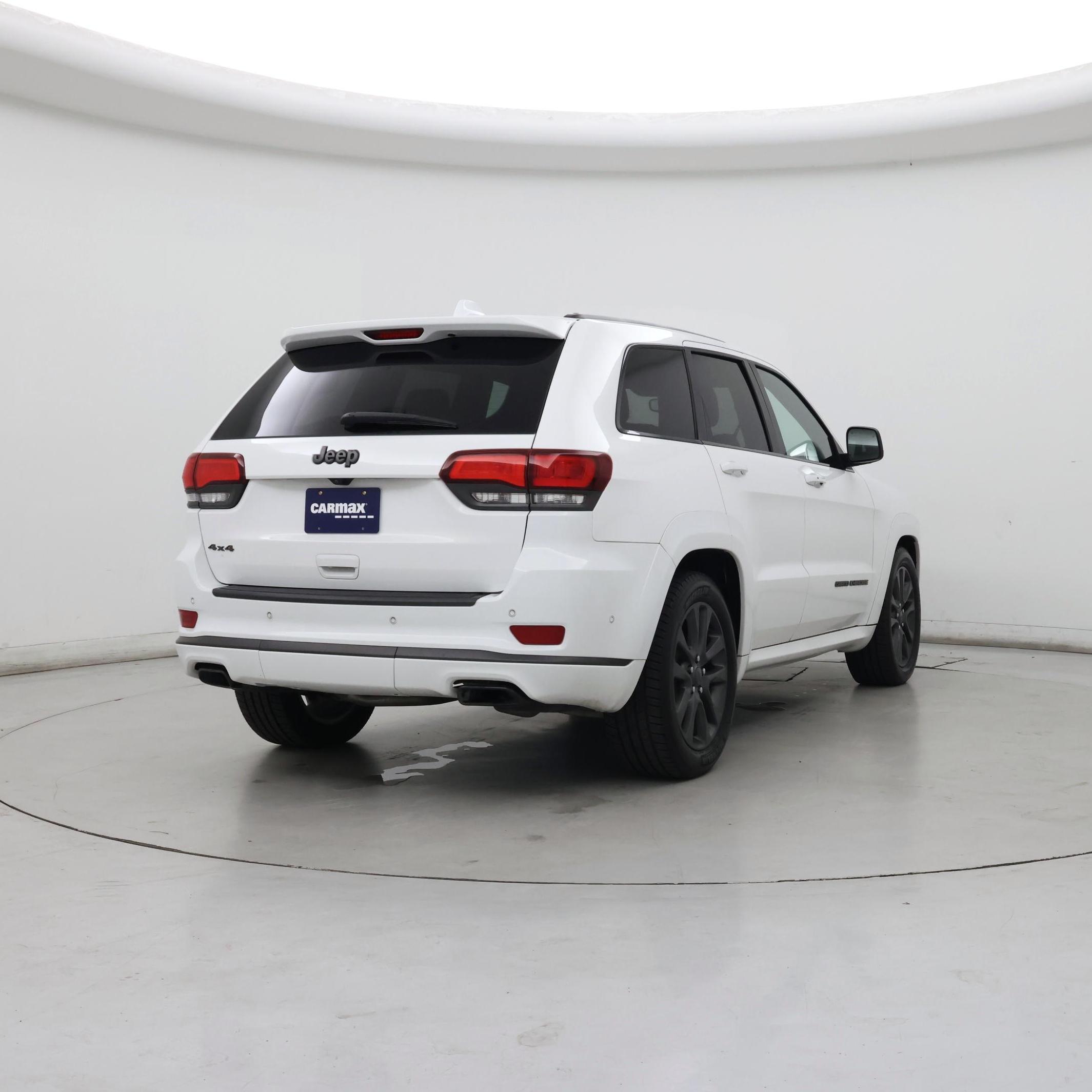 Thumbnail: 2018 Jeep Grand Cherokee - 8