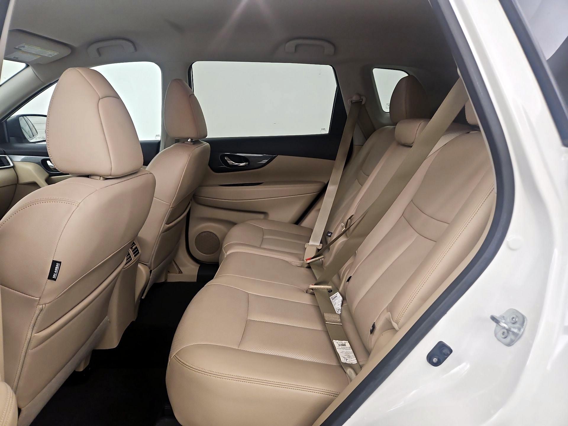 Thumbnail: 2016 Nissan Rogue - 20