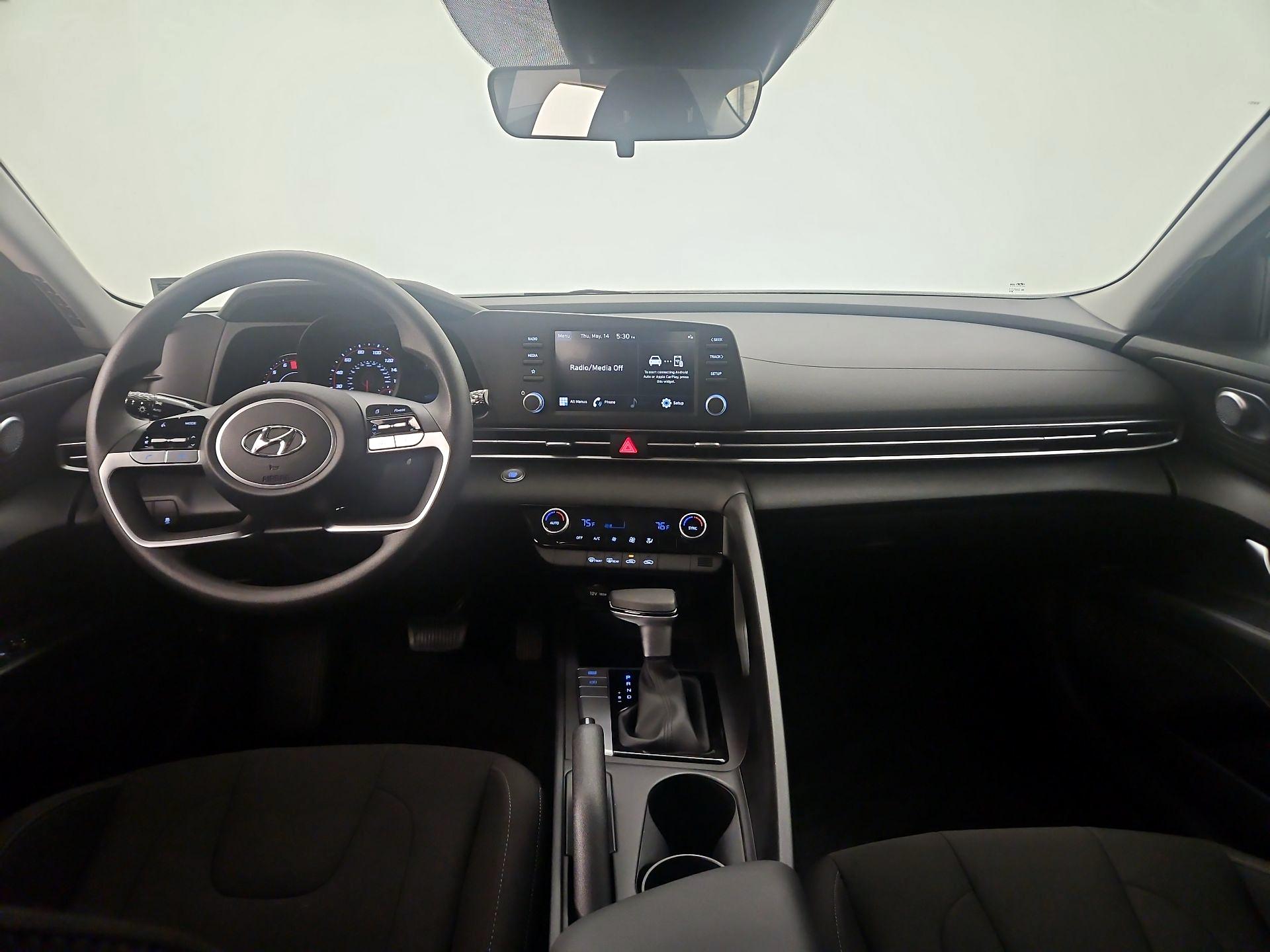 Thumbnail: 2023 Hyundai Elantra - 9