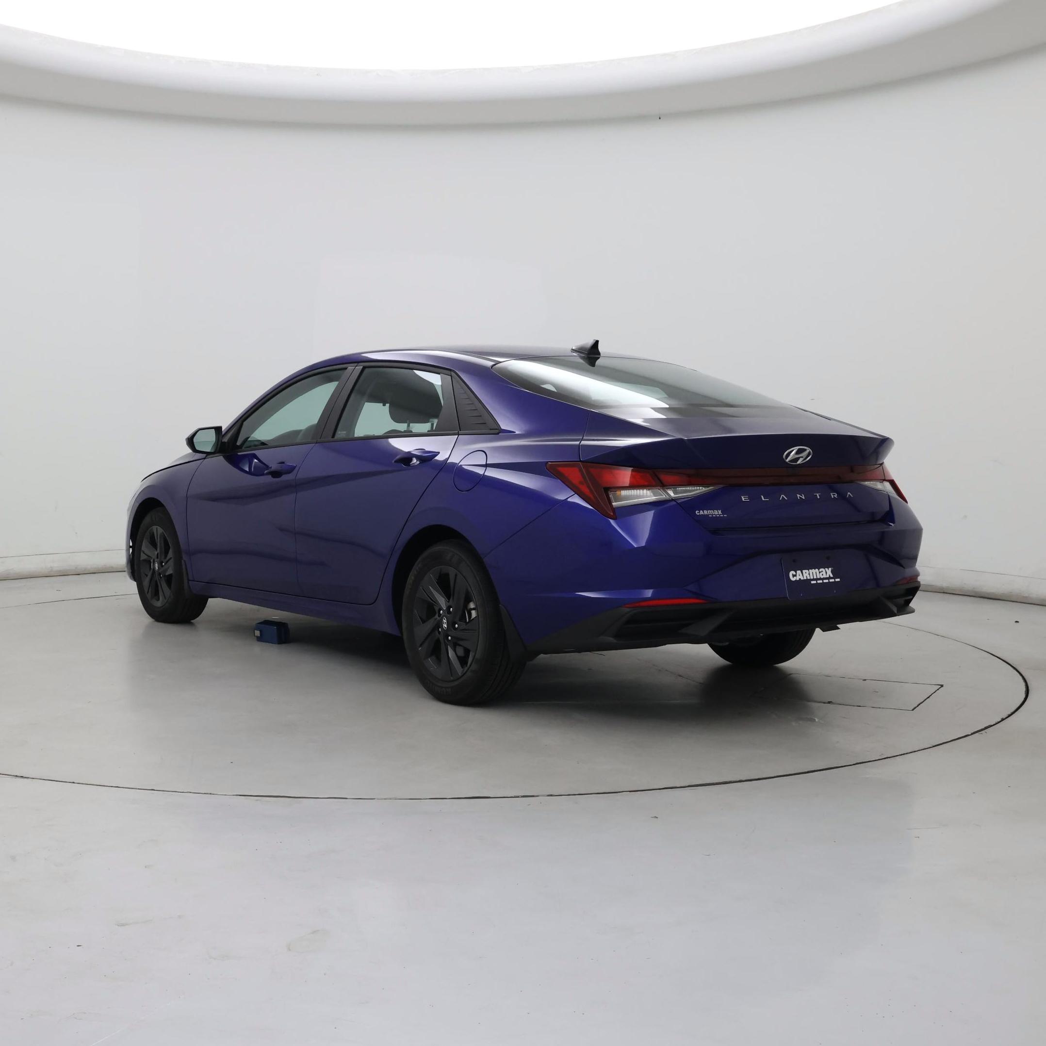 Thumbnail: 2023 Hyundai Elantra - 2