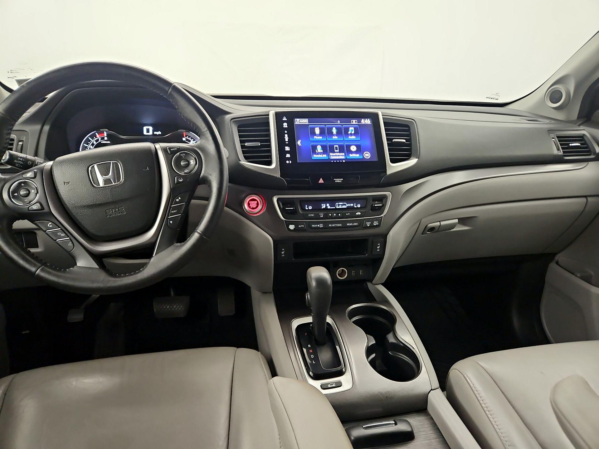Thumbnail: 2018 Honda Pilot - 9