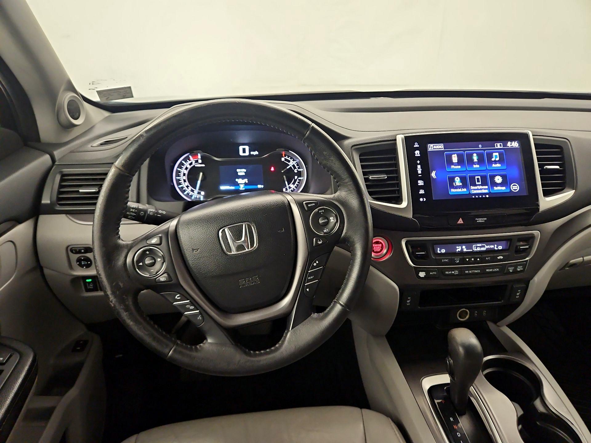 Thumbnail: 2018 Honda Pilot - 10