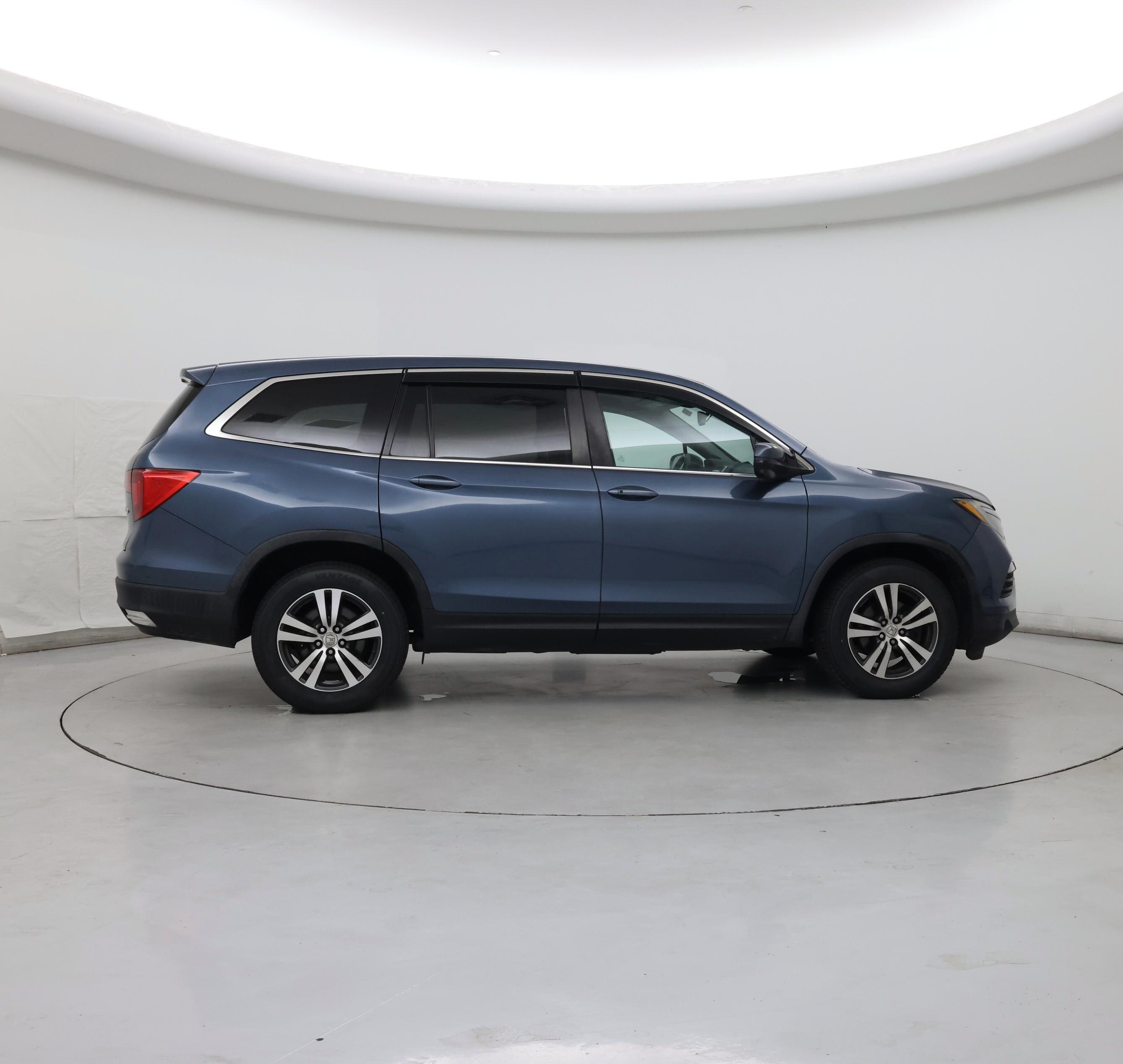 Thumbnail: 2018 Honda Pilot - 7