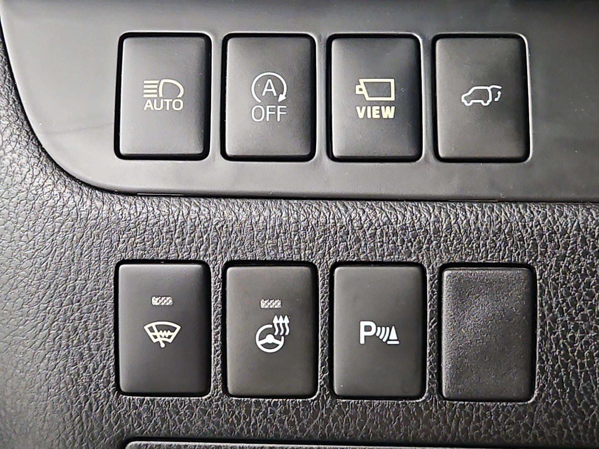 Thumbnail: 2019 Toyota Highlander - 13
