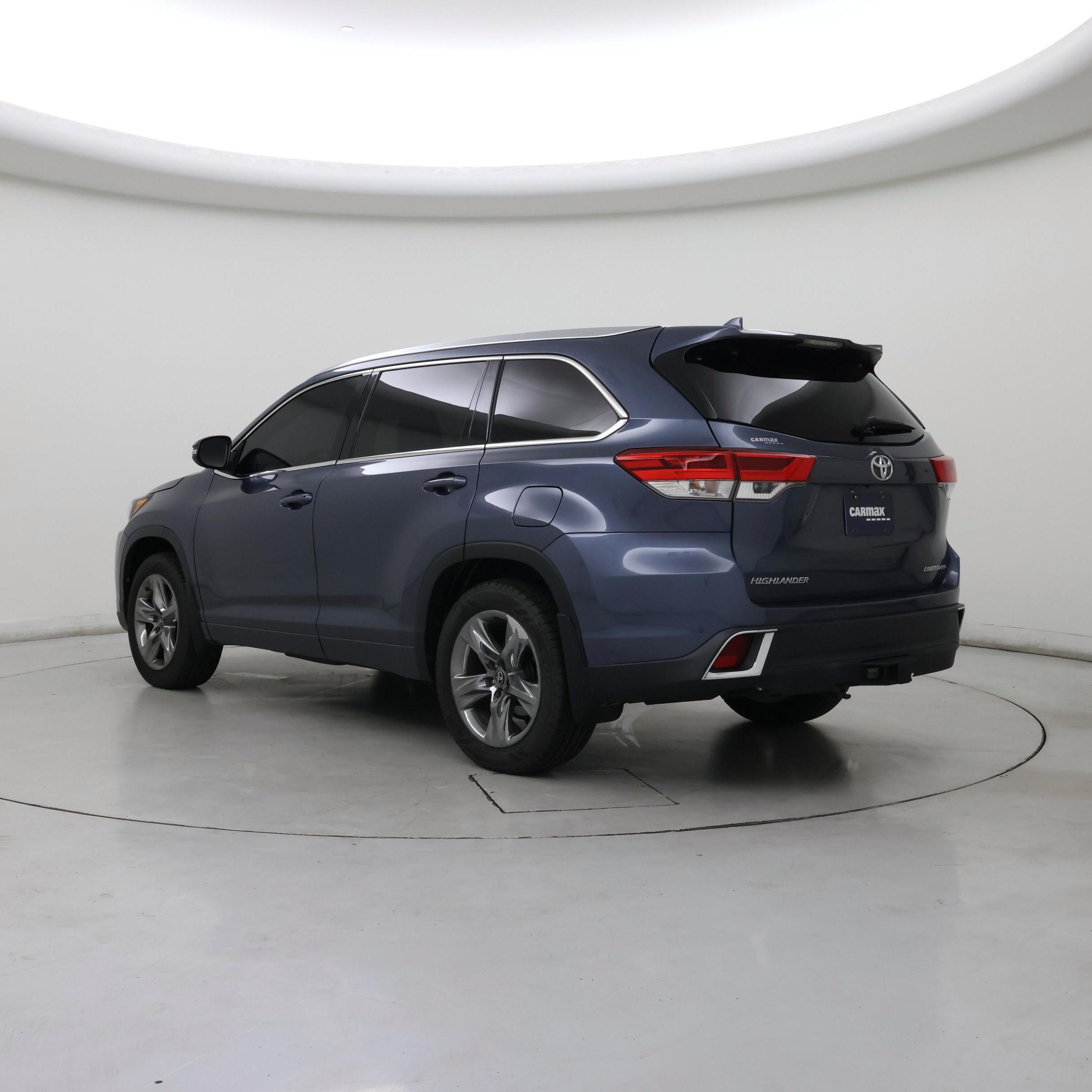 Thumbnail: 2019 Toyota Highlander - 2