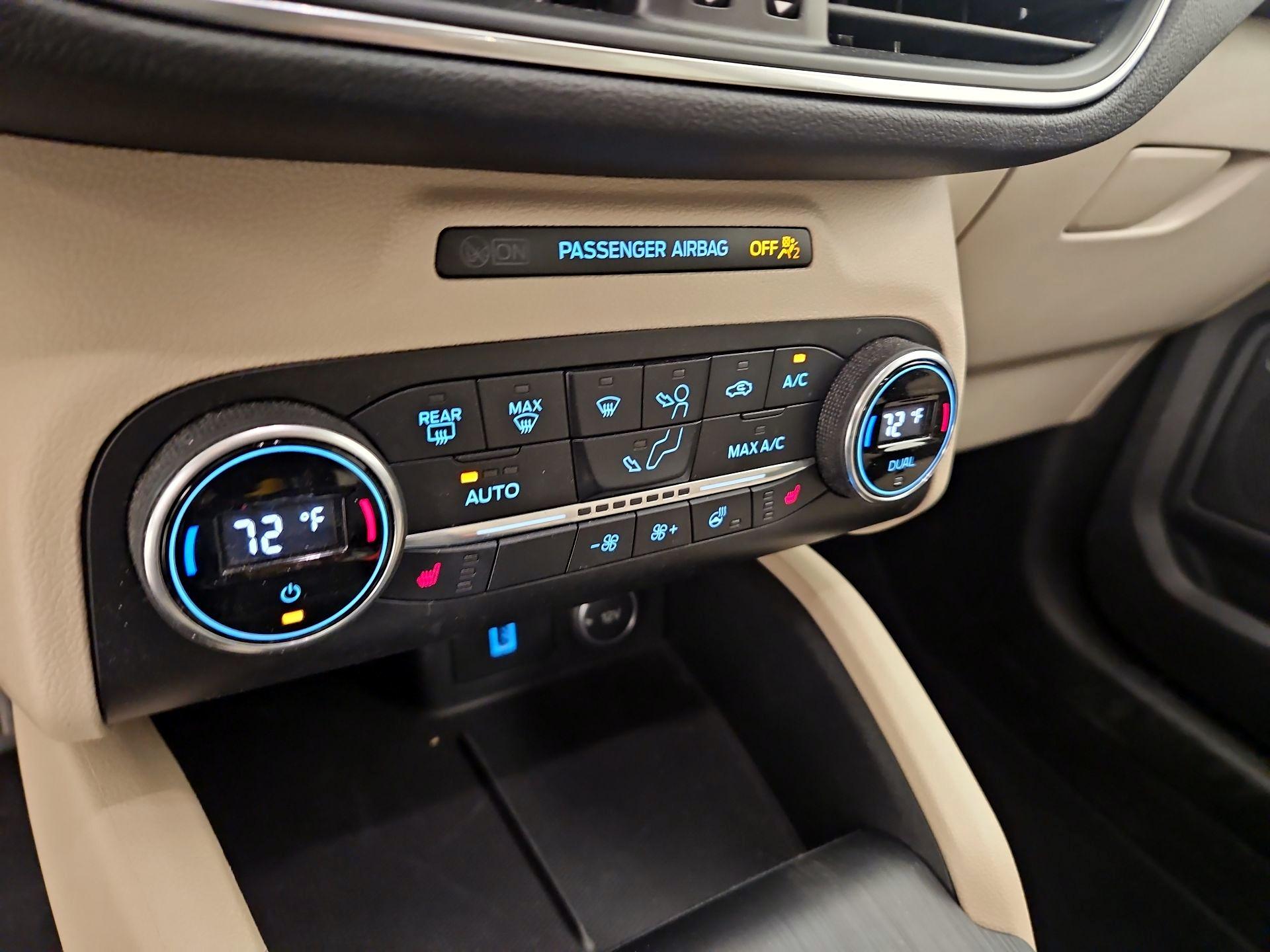 Thumbnail: 2020 Ford Escape - 17