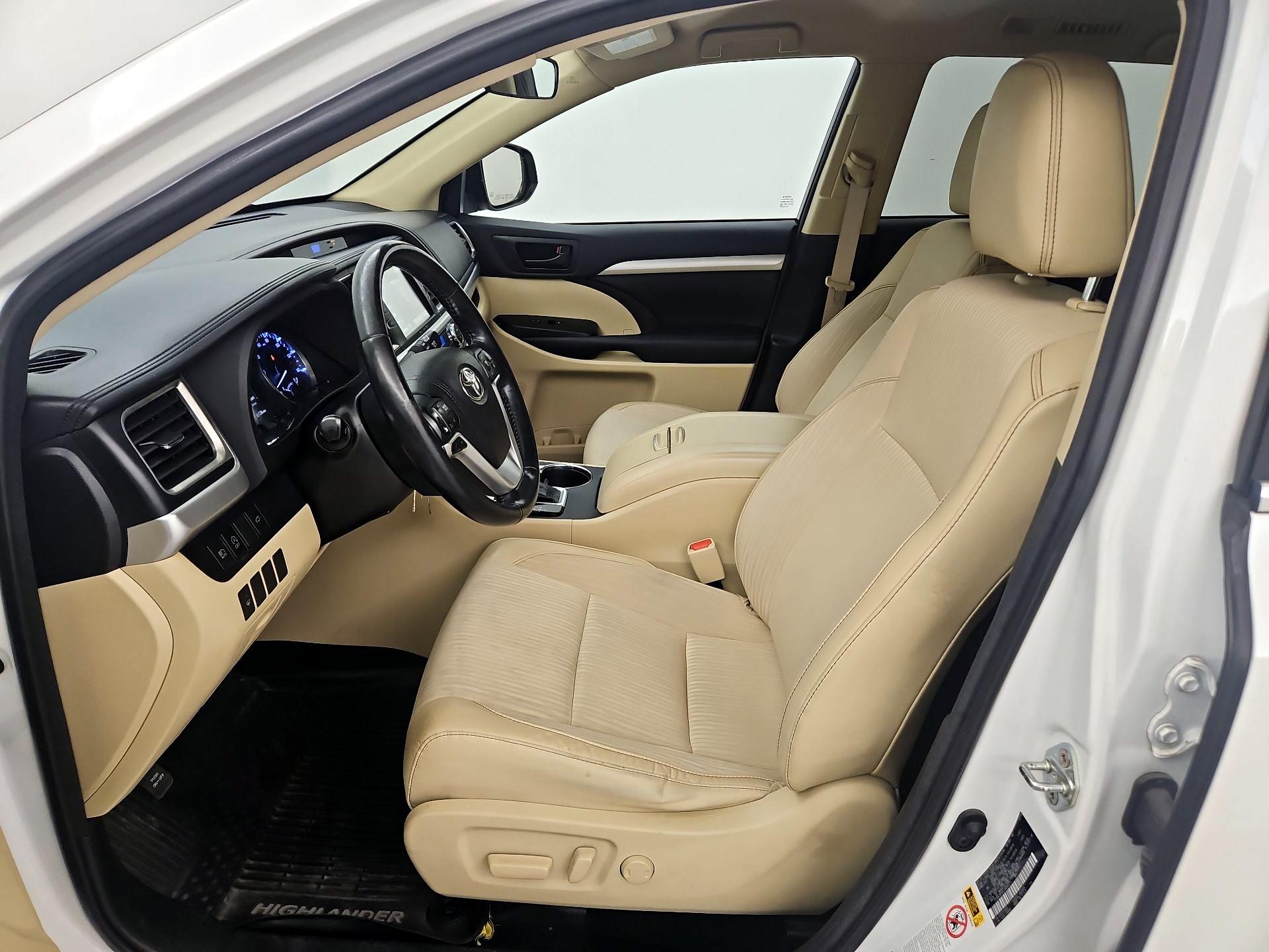 Thumbnail: 2018 Toyota Highlander - 11