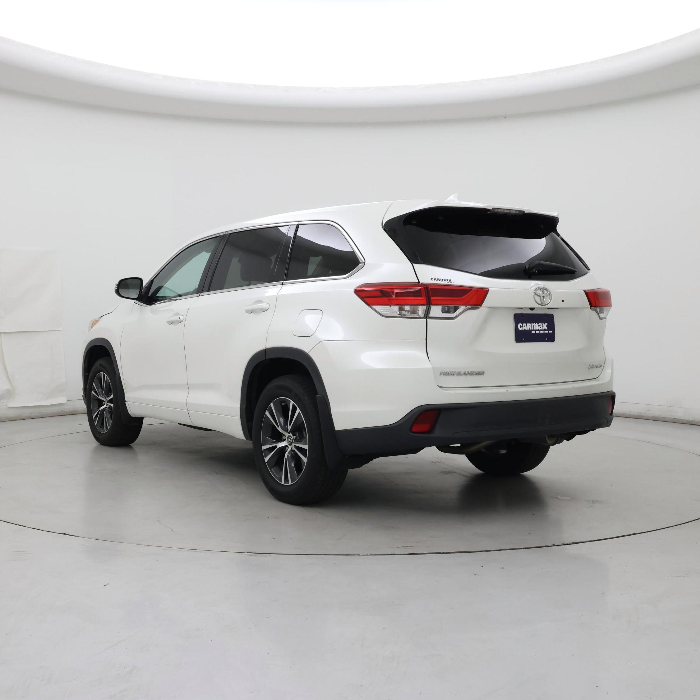 Thumbnail: 2018 Toyota Highlander - 2