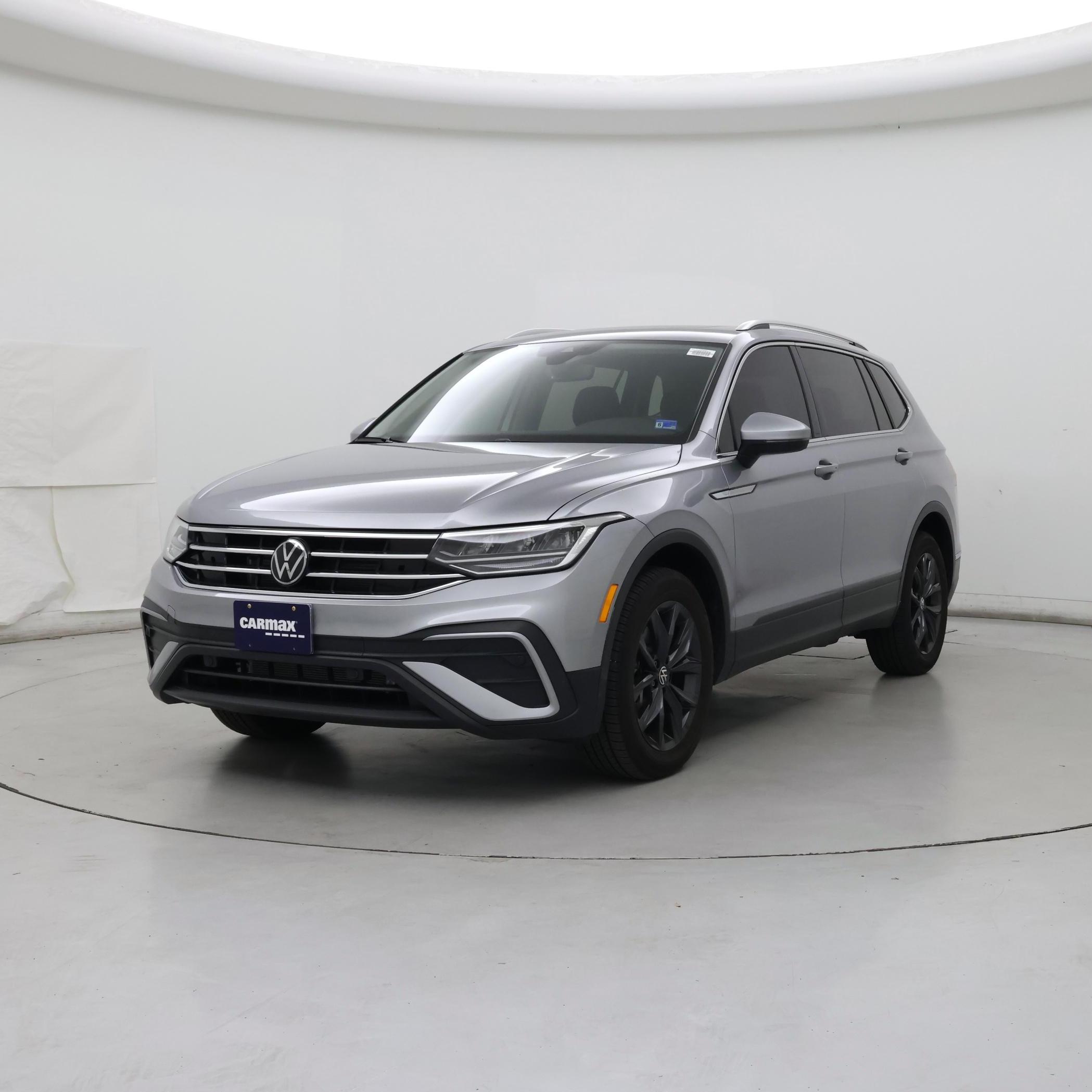 Thumbnail: 2024 Volkswagen Tiguan - 4
