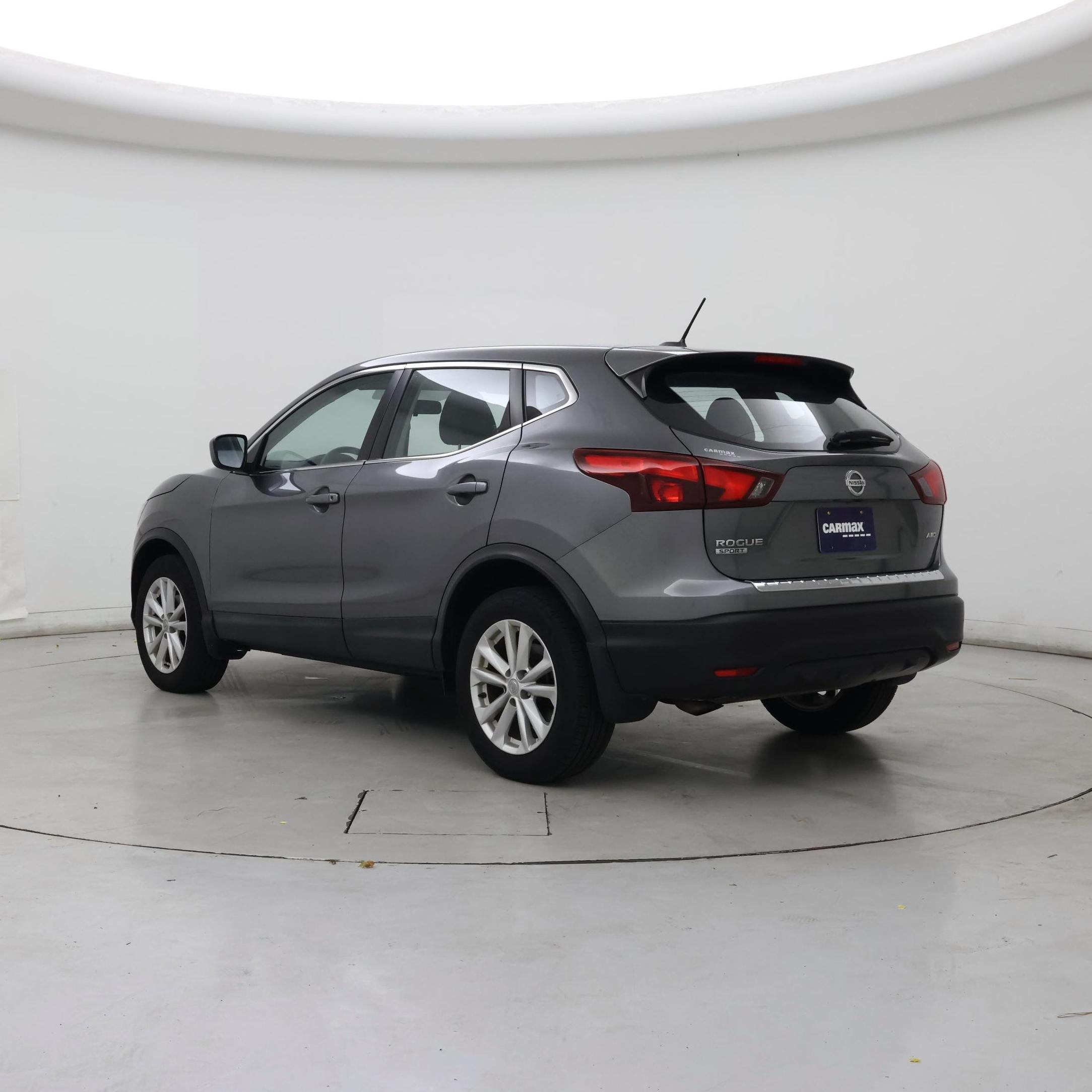 Thumbnail: 2018 Nissan Rogue Sport - 2