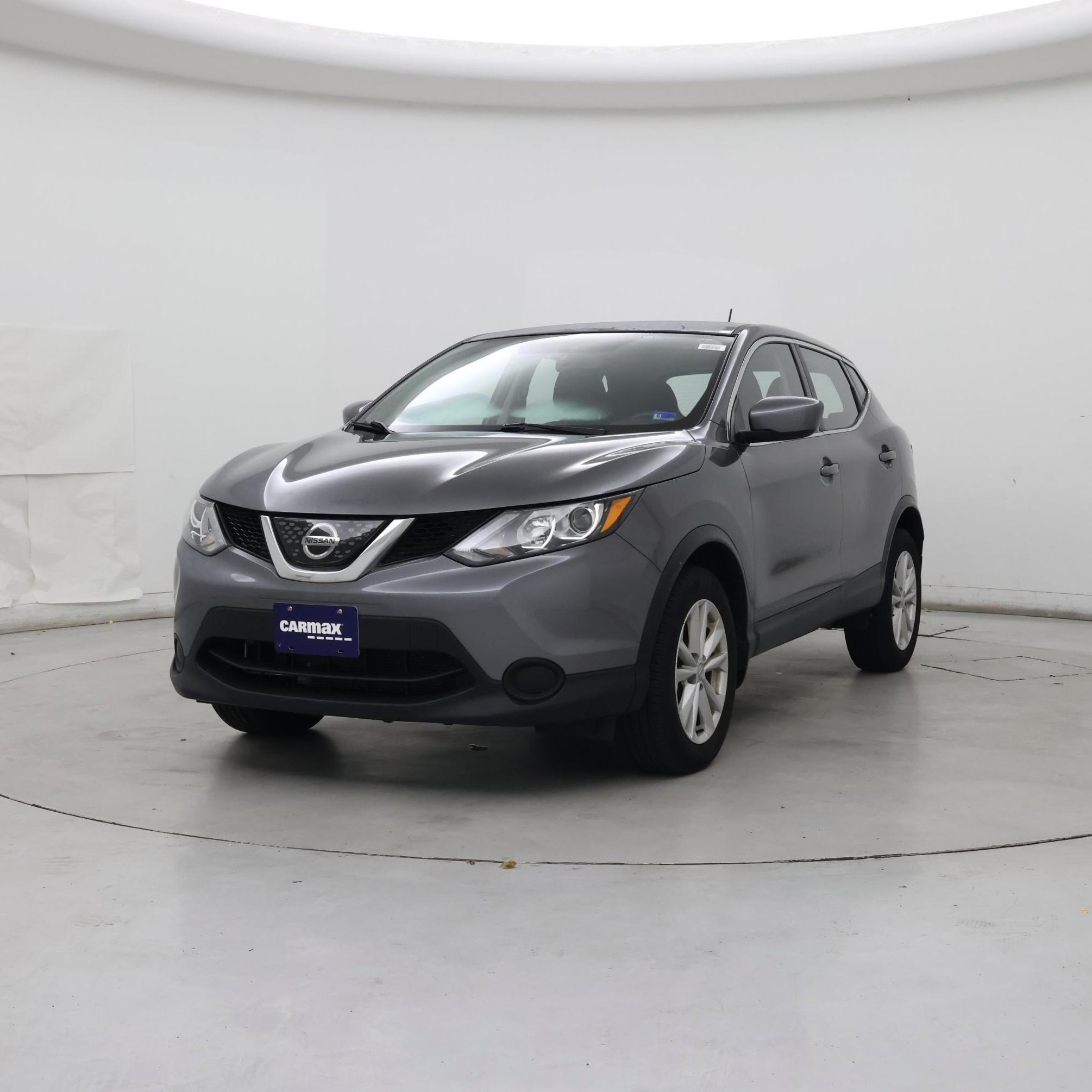 Thumbnail: 2018 Nissan Rogue Sport - 4