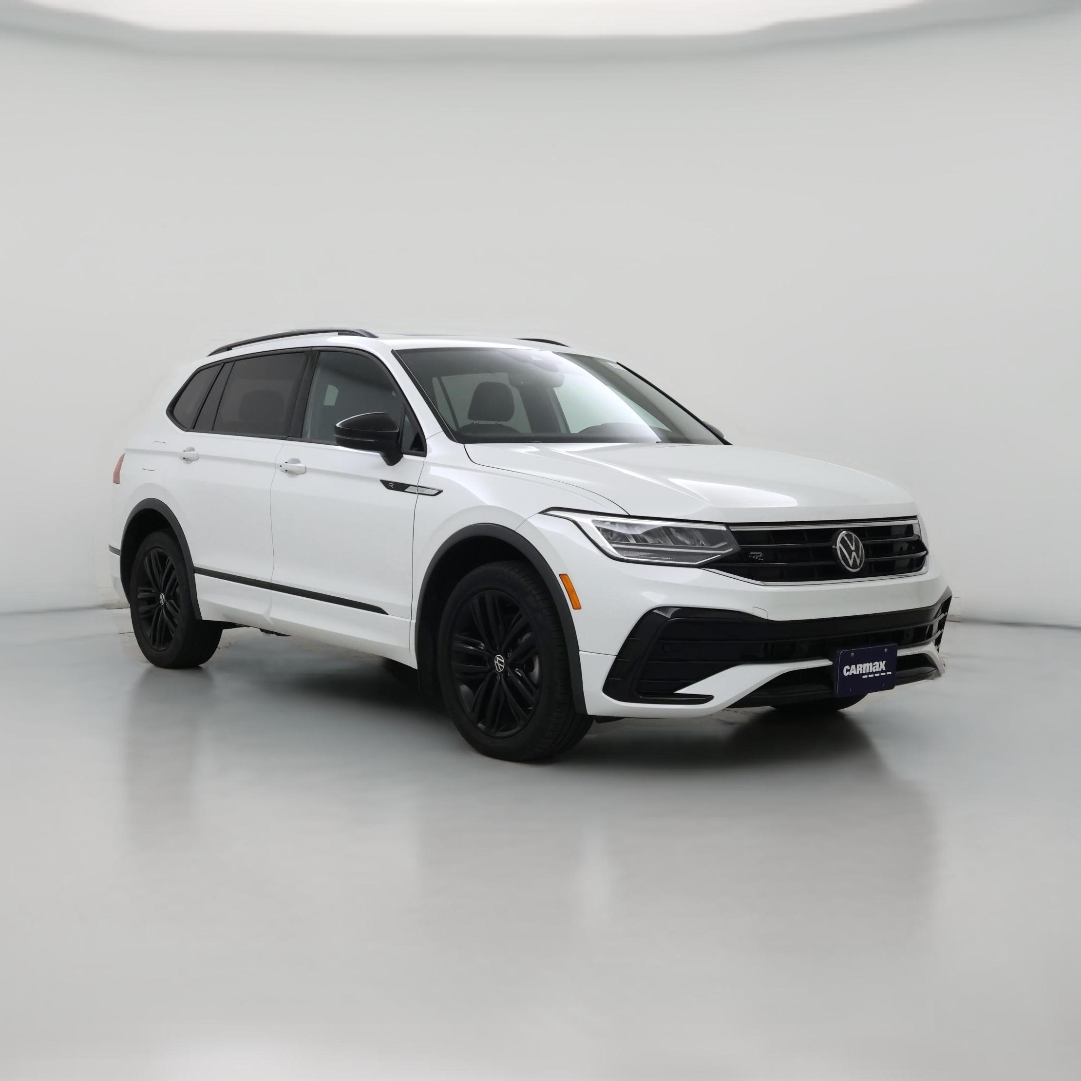 Thumbnail: 2022 Volkswagen Tiguan - 1