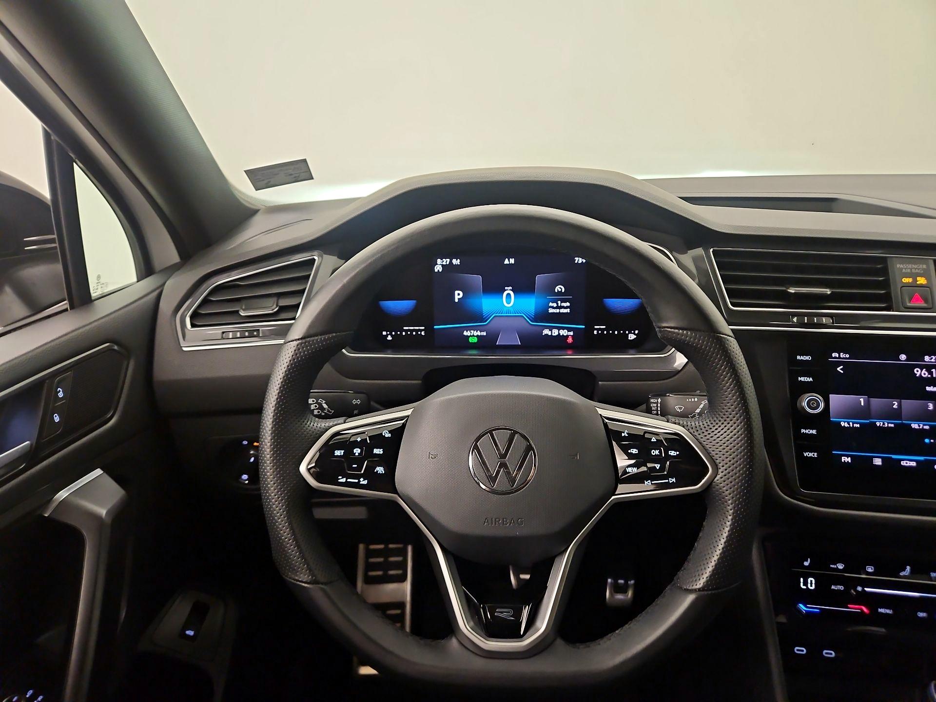 Thumbnail: 2022 Volkswagen Tiguan - 10