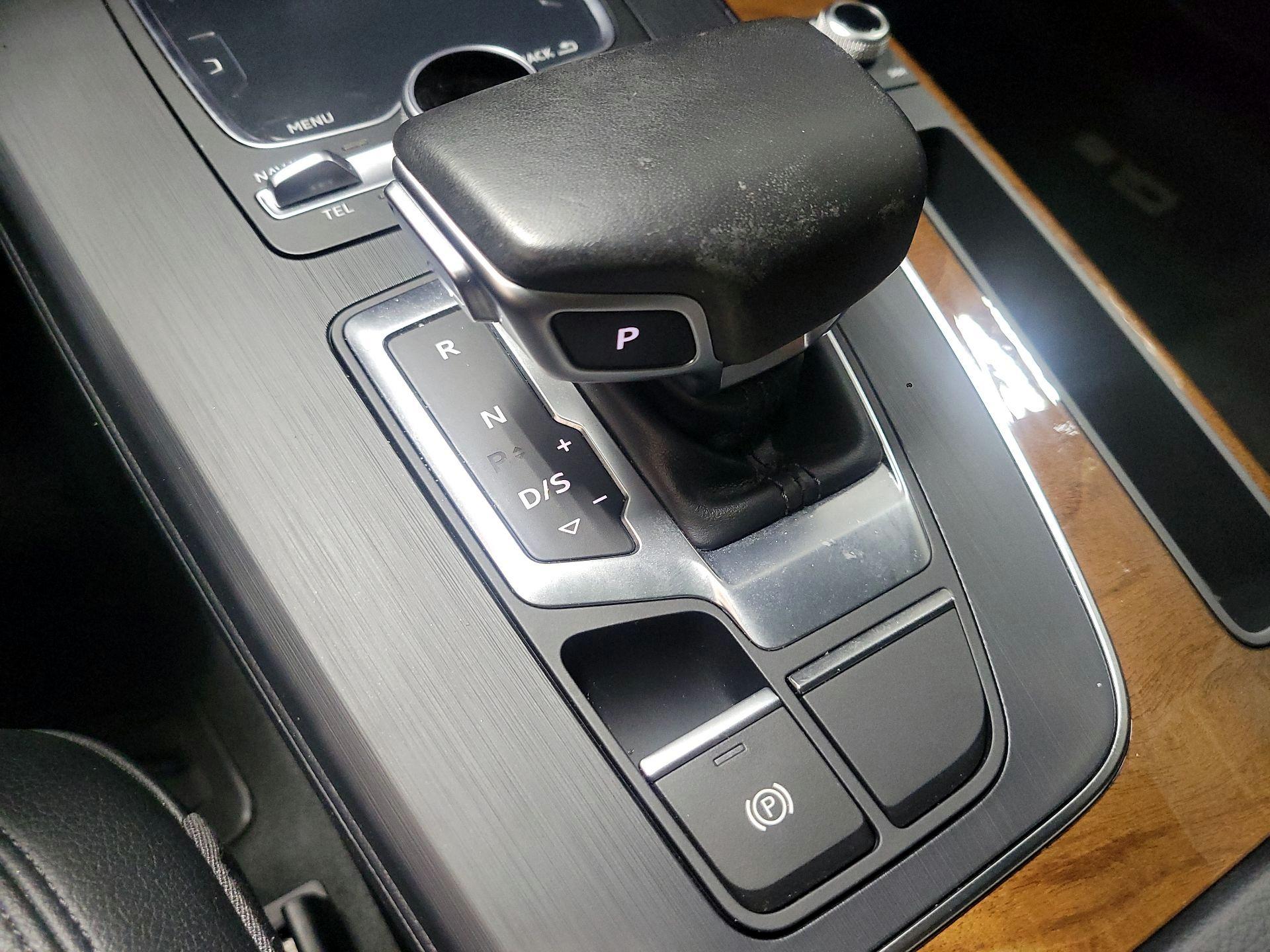 Thumbnail: 2018 Audi Q5 - 18
