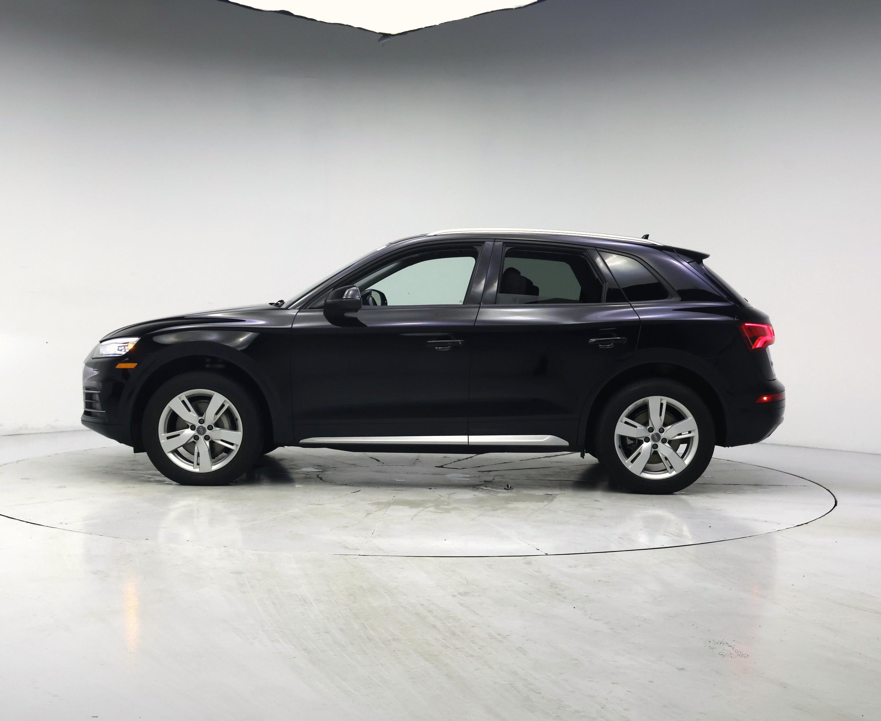 Thumbnail: 2018 Audi Q5 - 3