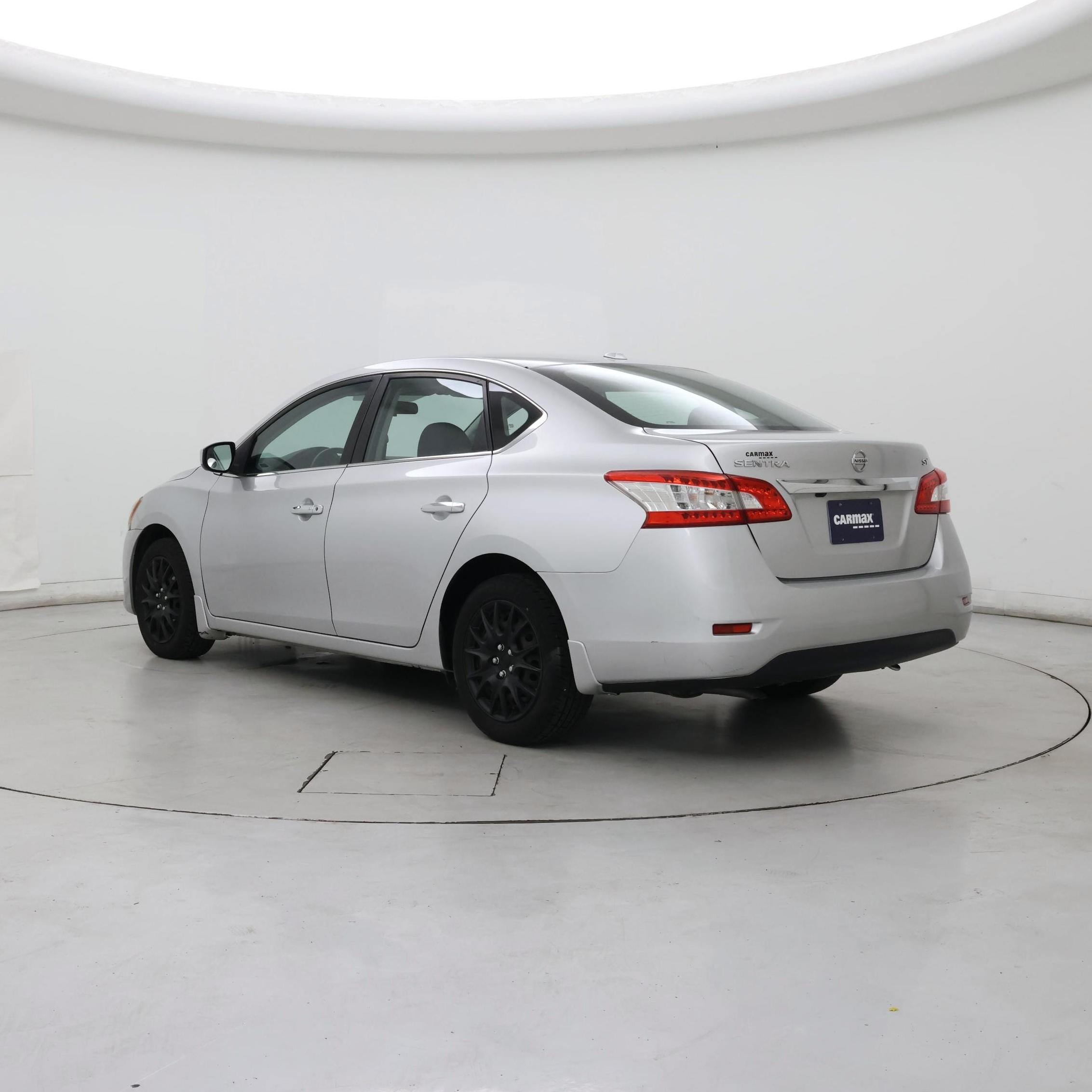 Thumbnail: 2015 Nissan Sentra - 2