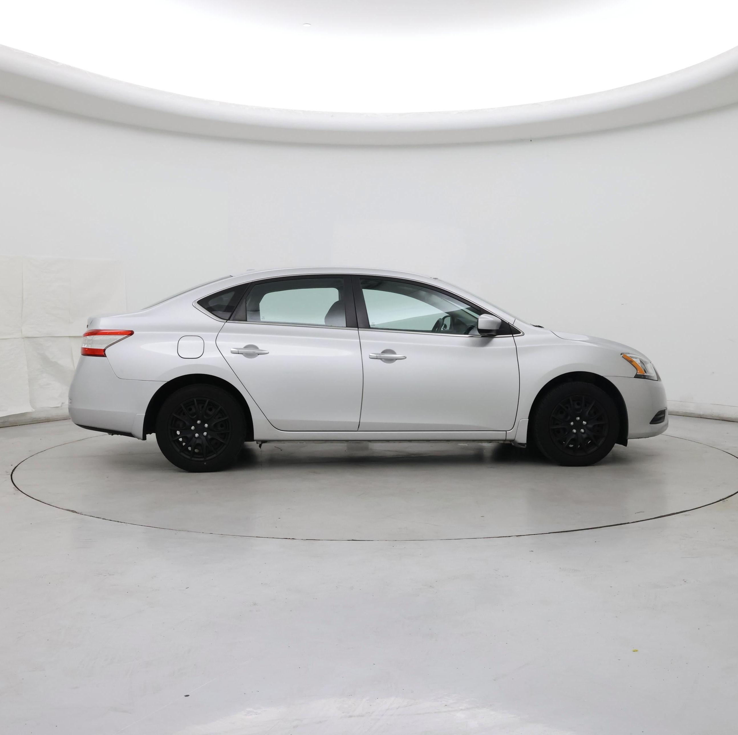 Thumbnail: 2015 Nissan Sentra - 7
