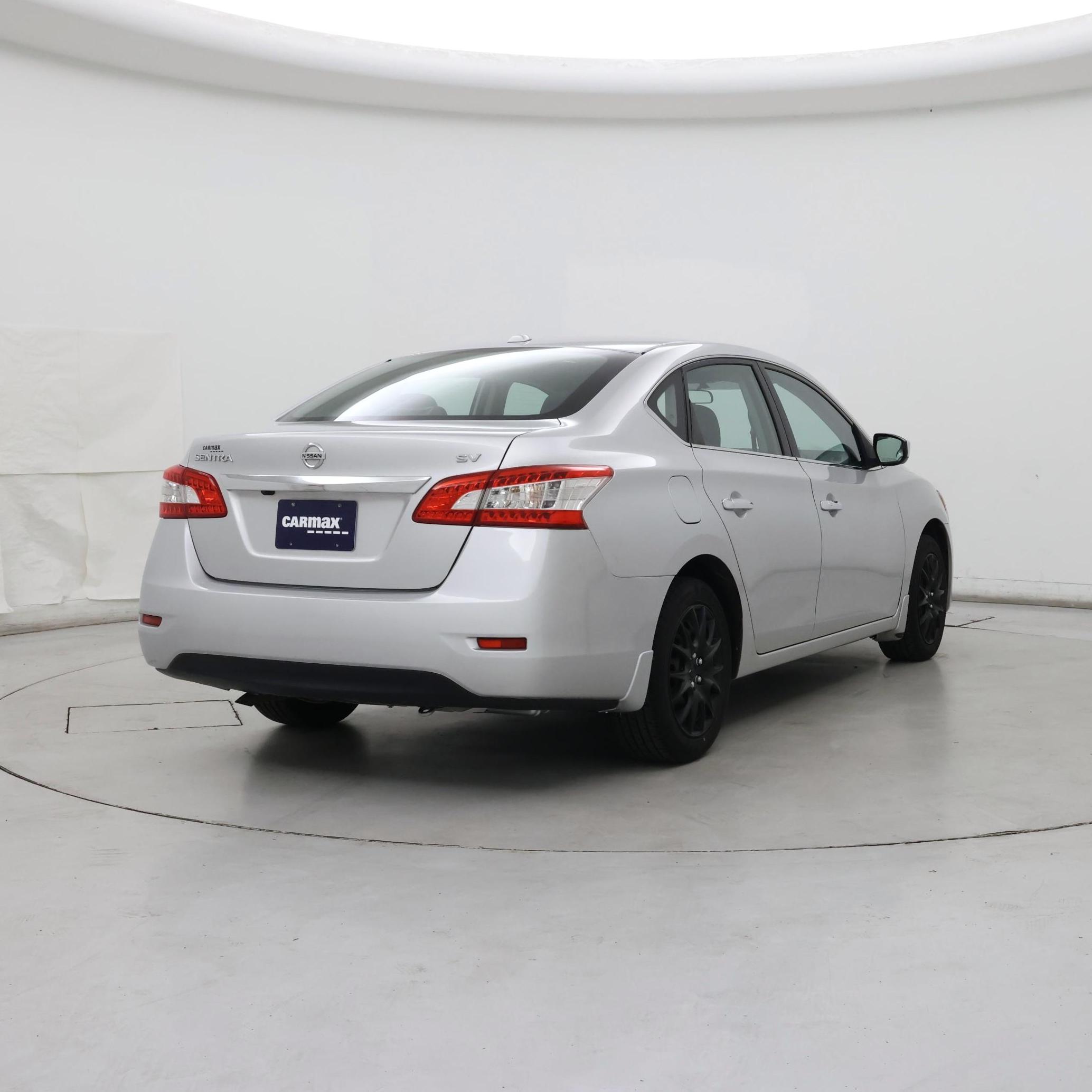 Thumbnail: 2015 Nissan Sentra - 8