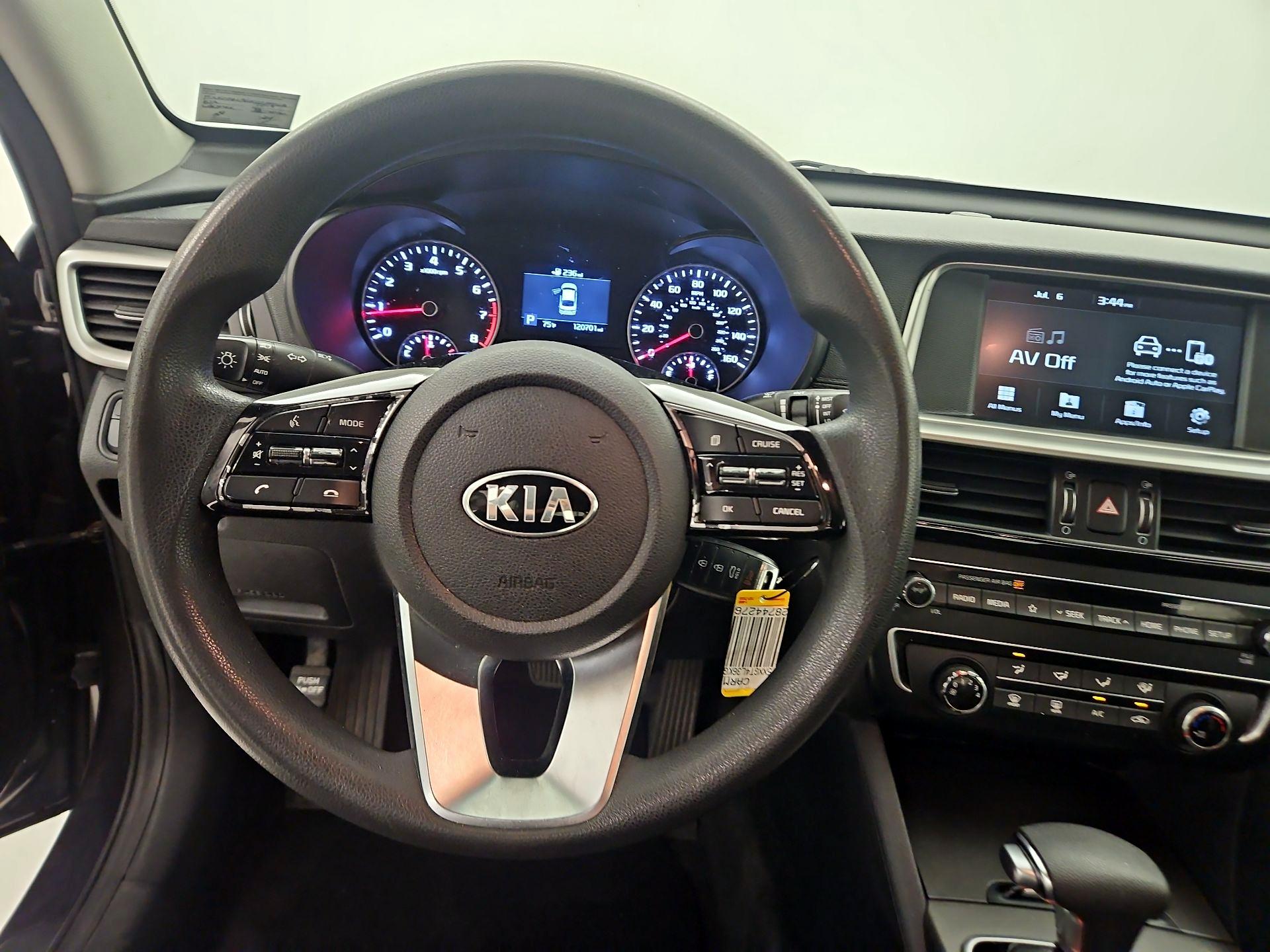 Thumbnail: 2019 Kia Optima - 10