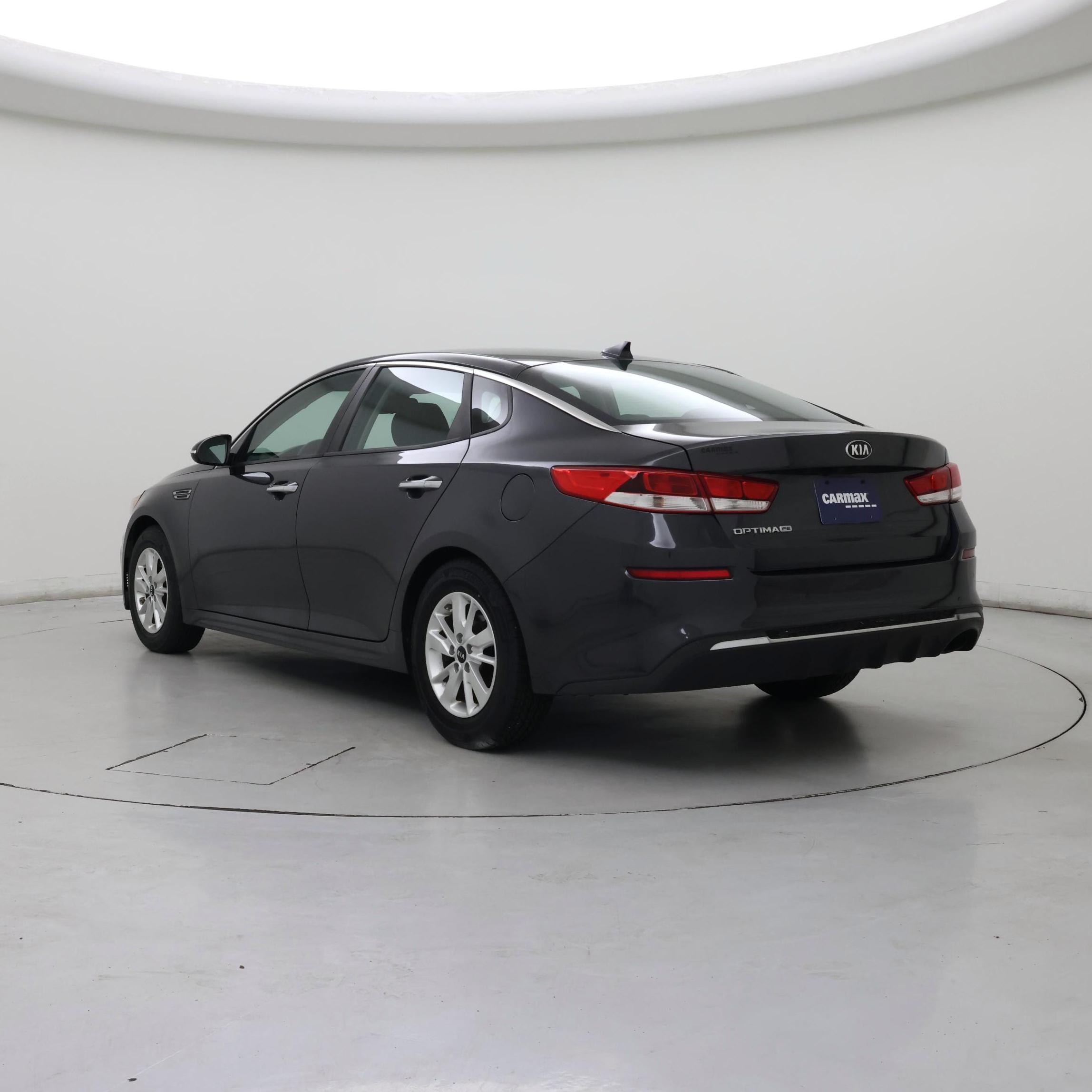 Thumbnail: 2019 Kia Optima - 2
