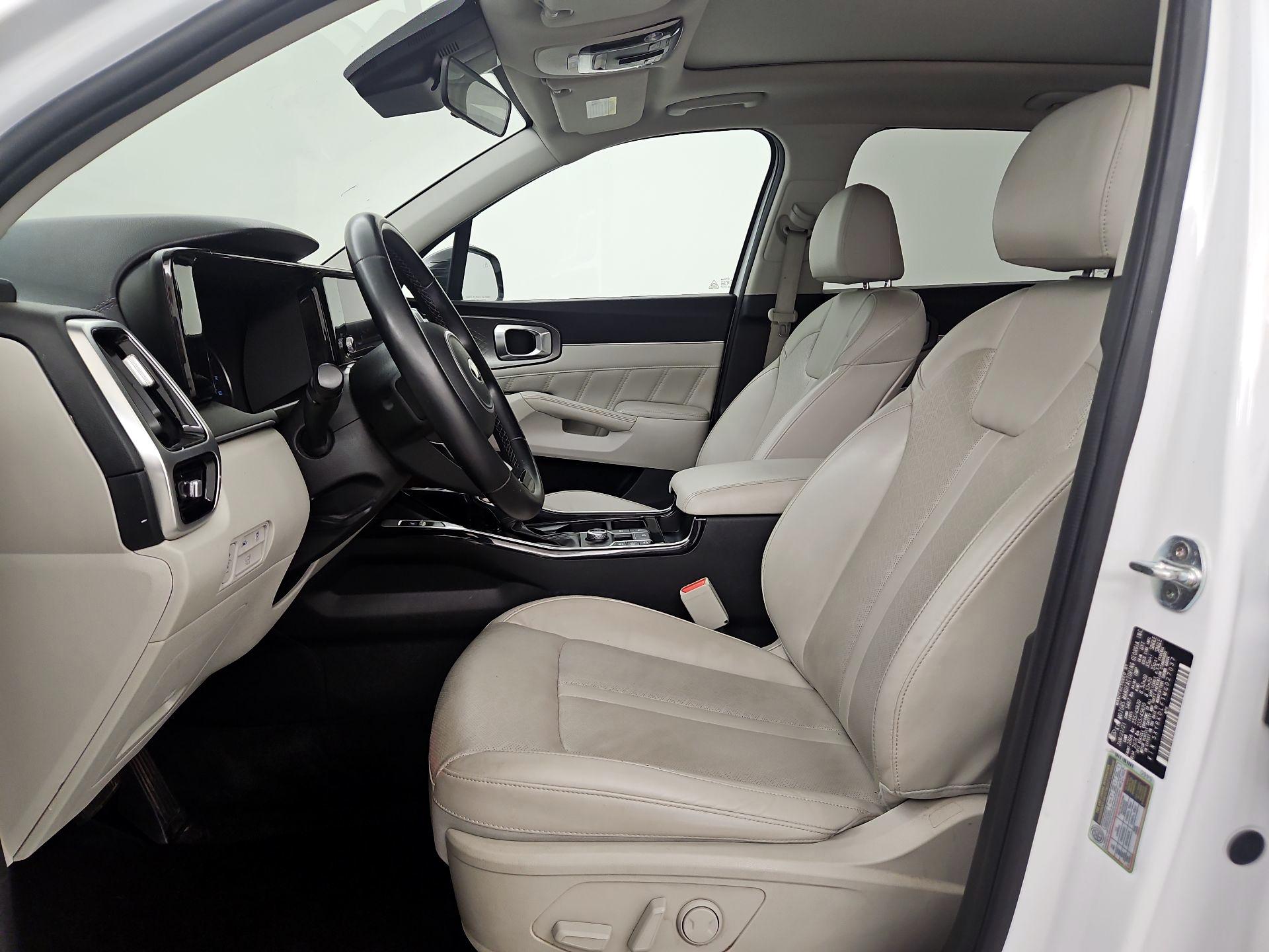 Thumbnail: 2021 Kia Sorento - 11