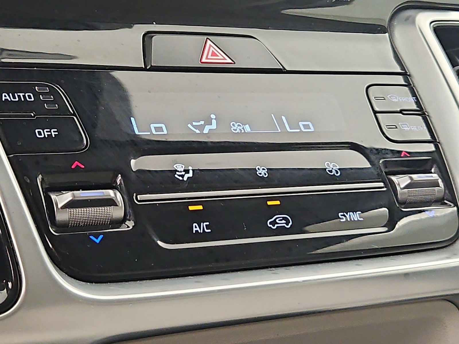 2021 Kia Sorento SX - Photo 18