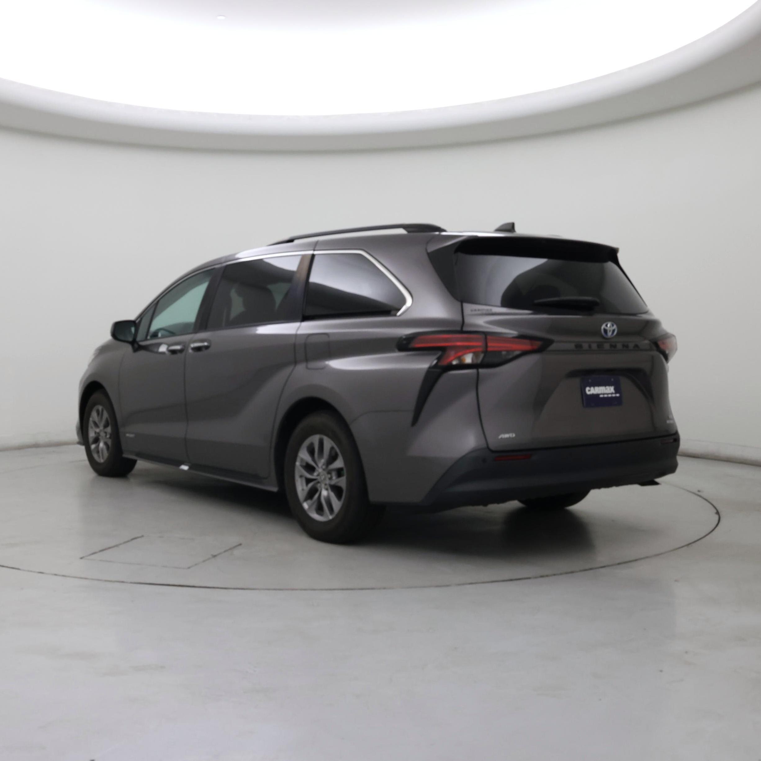 Thumbnail: 2021 Toyota Sienna - 2