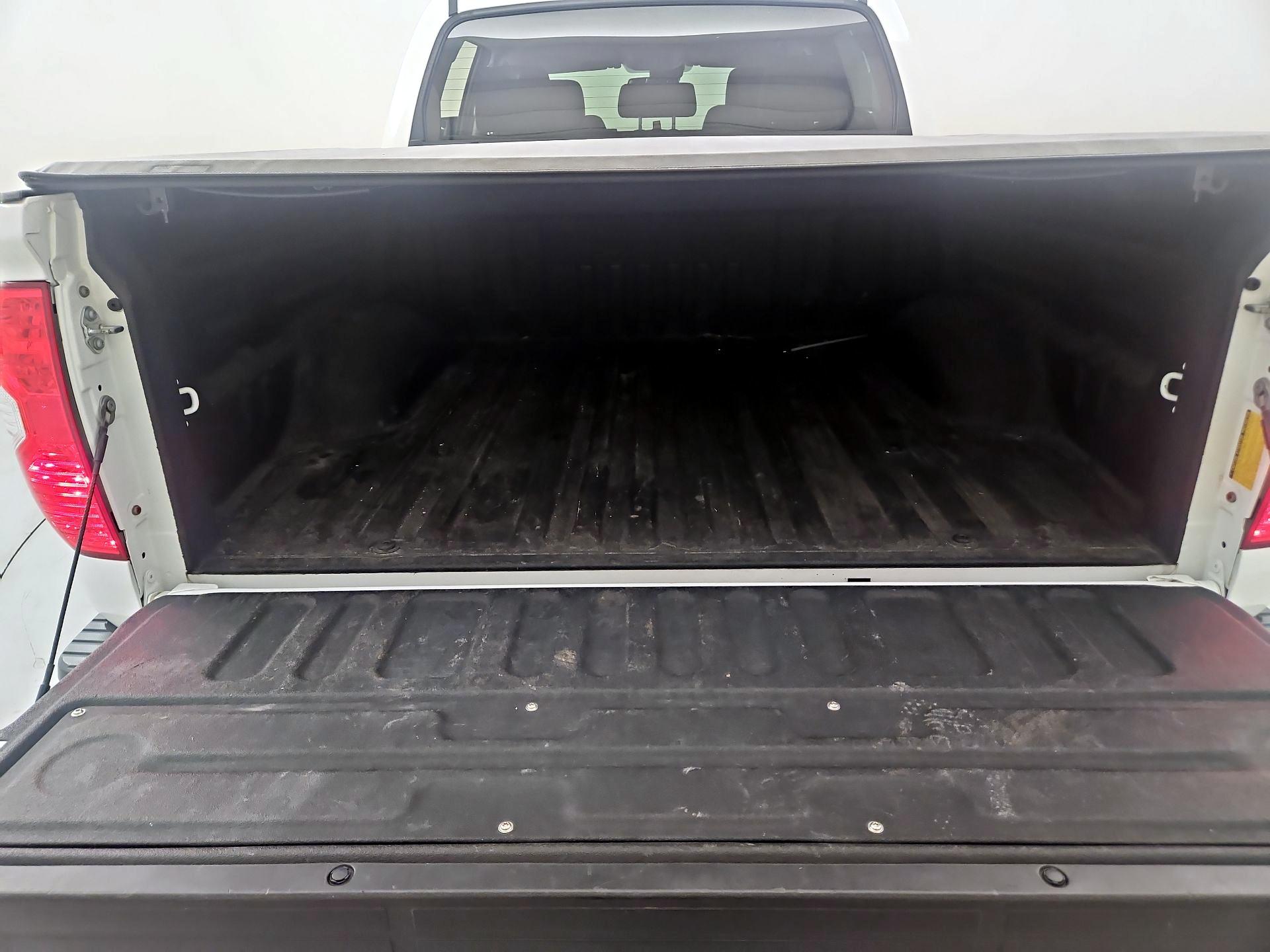 Thumbnail: 2021 Toyota Tundra - 20