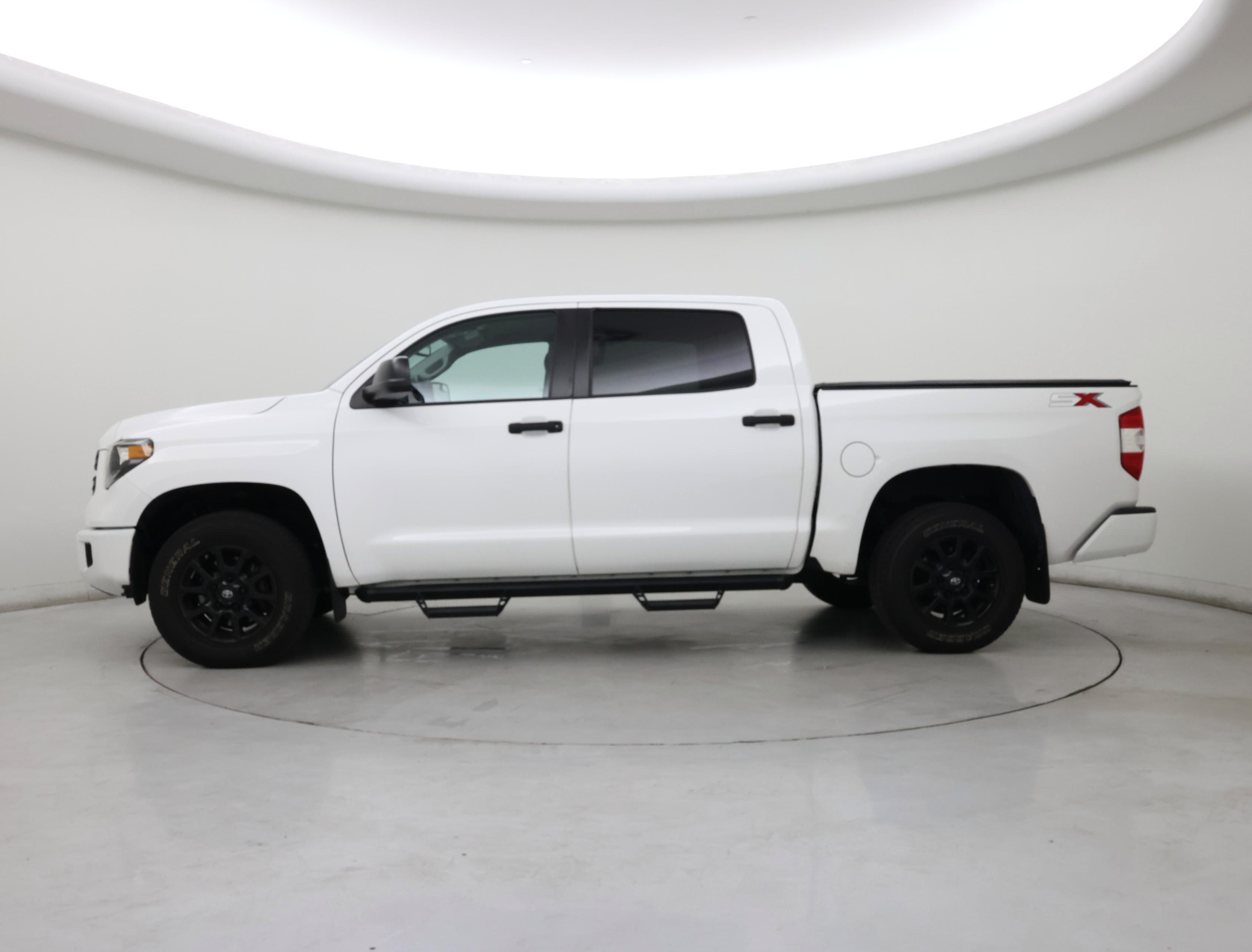 Thumbnail: 2021 Toyota Tundra - 3