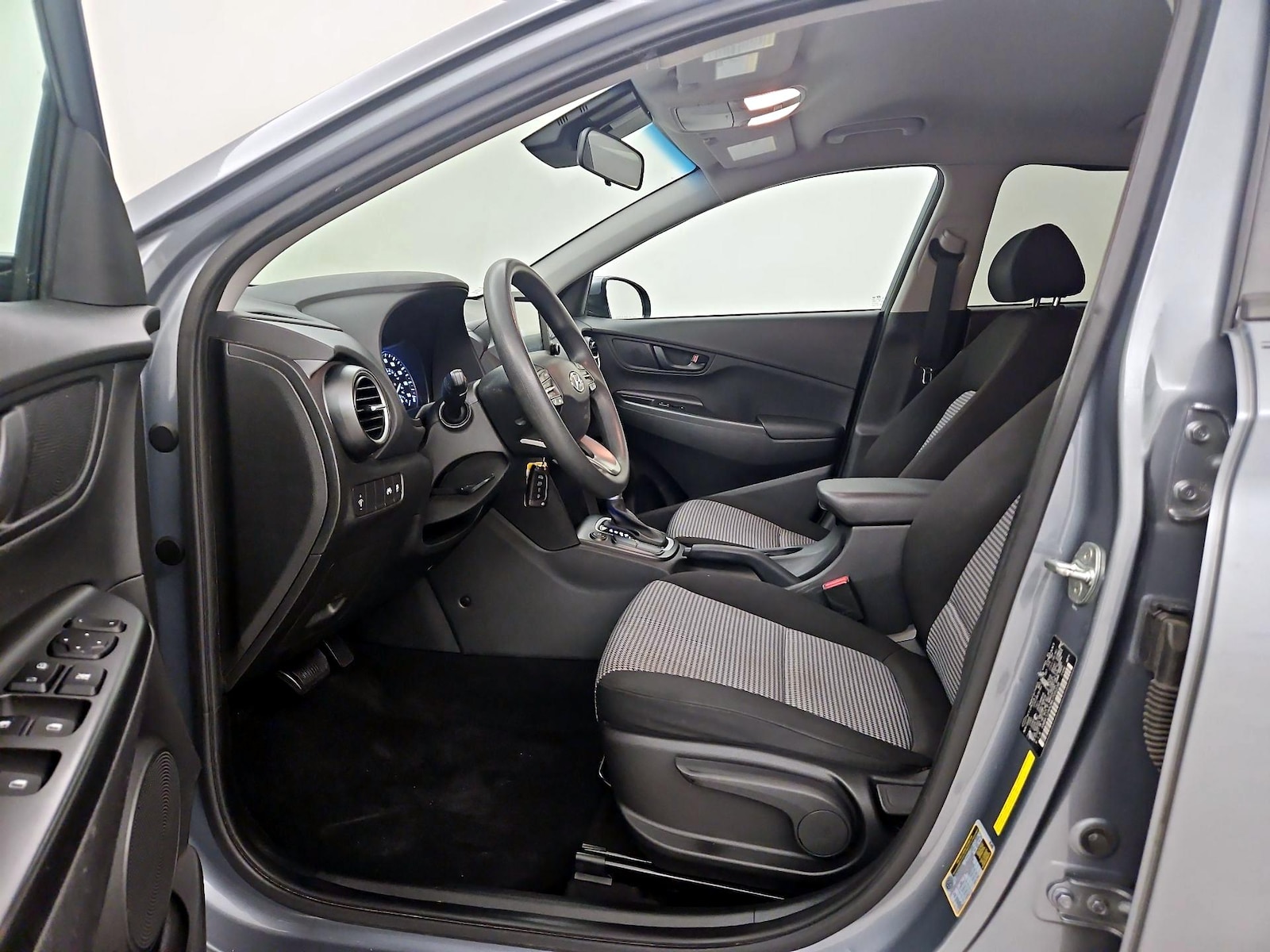 2021 Hyundai Kona SE - Photo 12