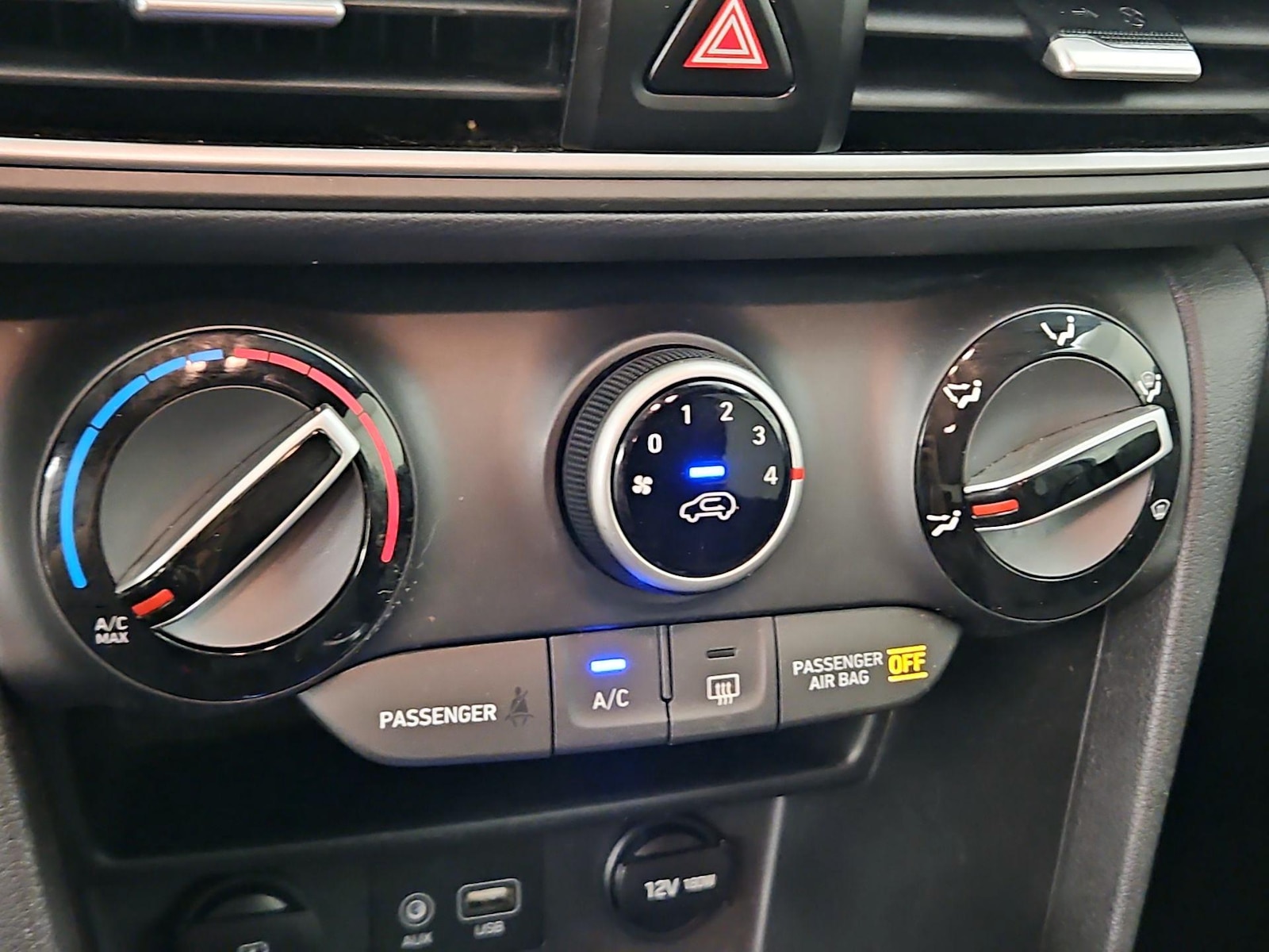 2021 Hyundai Kona SE - Photo 17