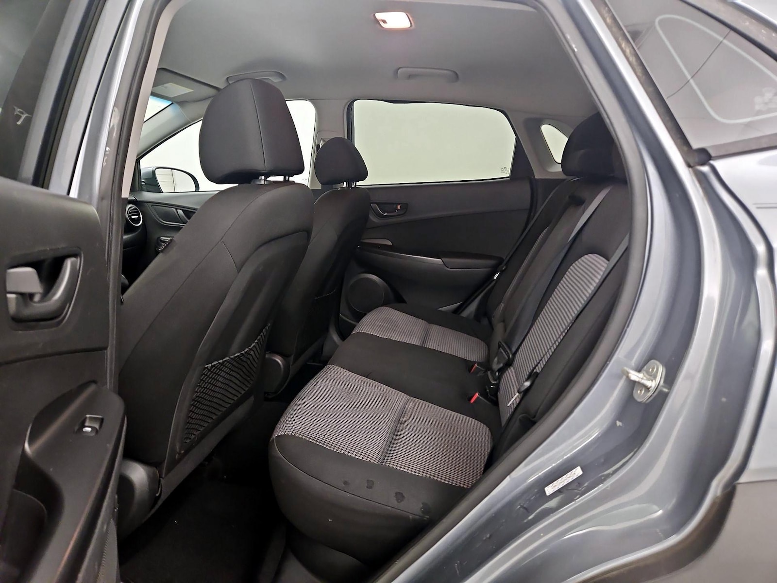 2021 Hyundai Kona SE - Photo 20