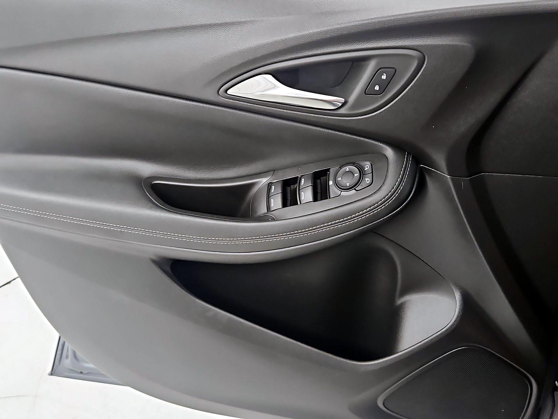 Thumbnail: 2022 Buick Encore GX - 12
