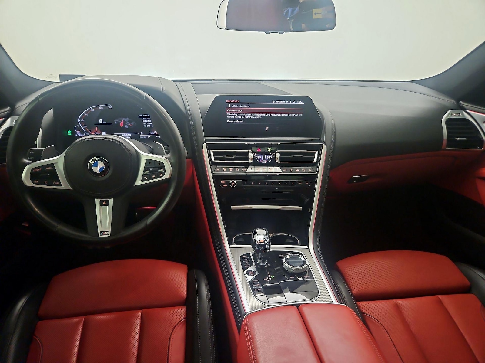 2022 BMW 8 Series 840i - Photo 10