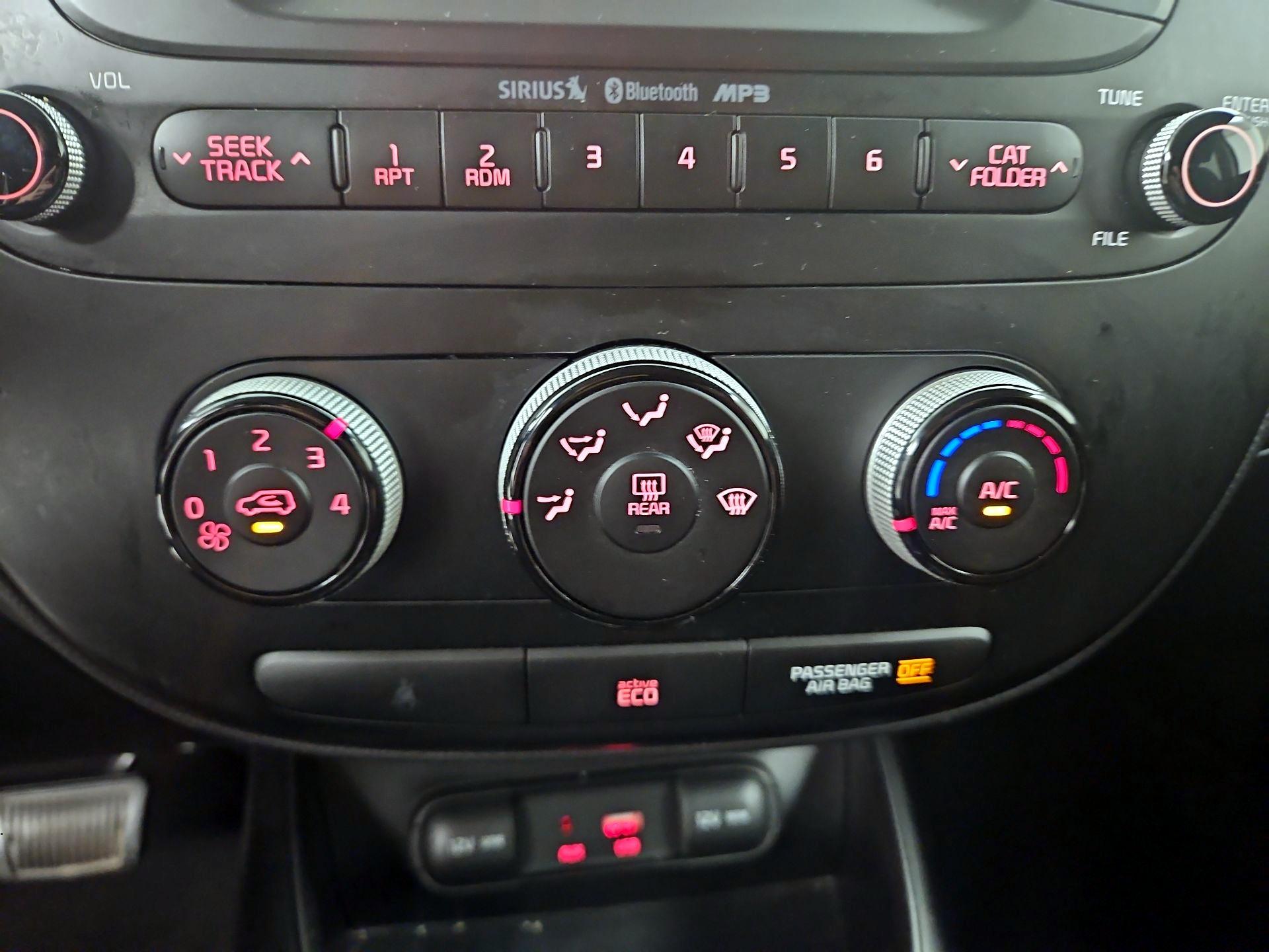 Thumbnail: 2016 Kia Soul - 15