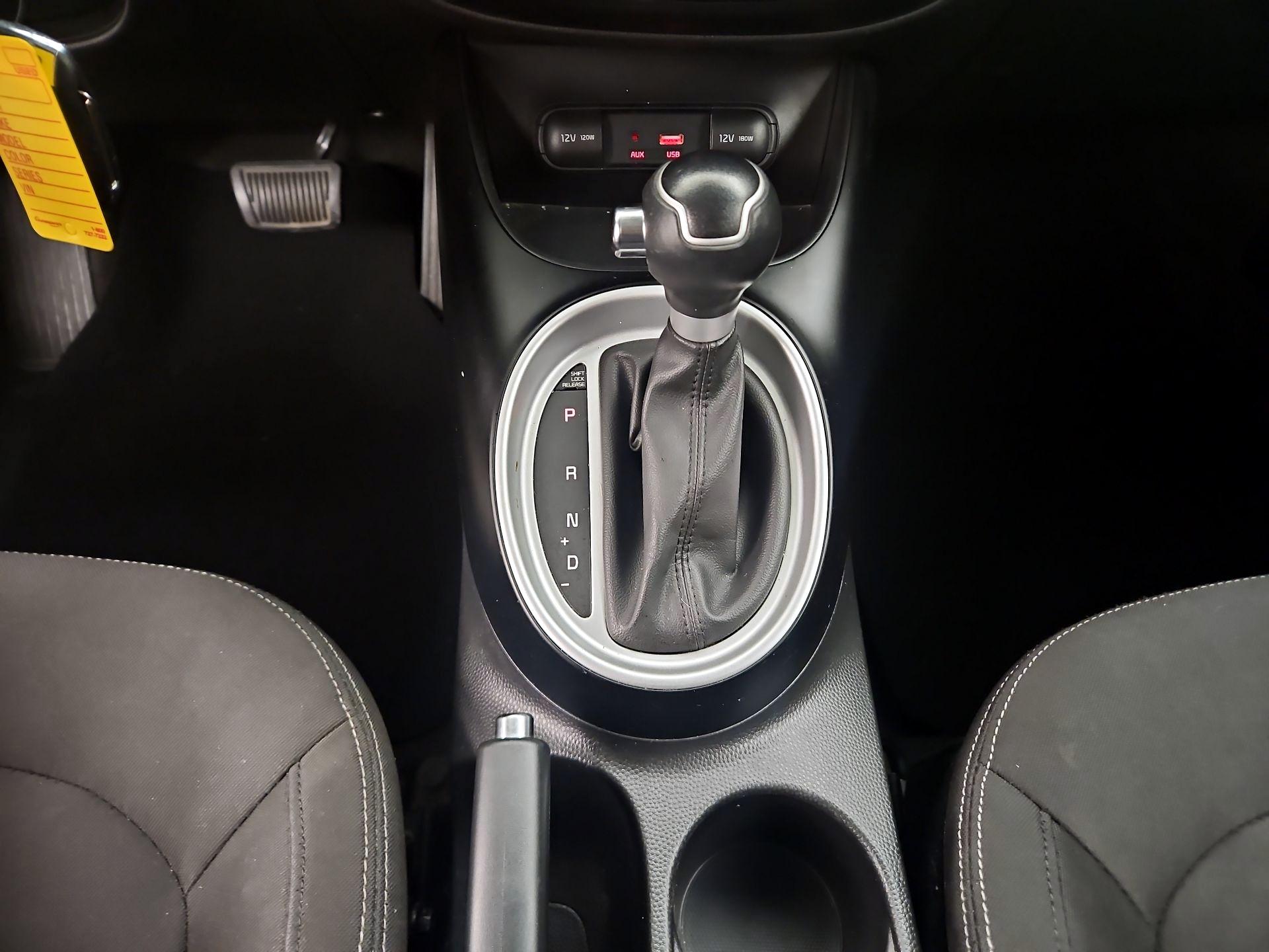 Thumbnail: 2016 Kia Soul - 16