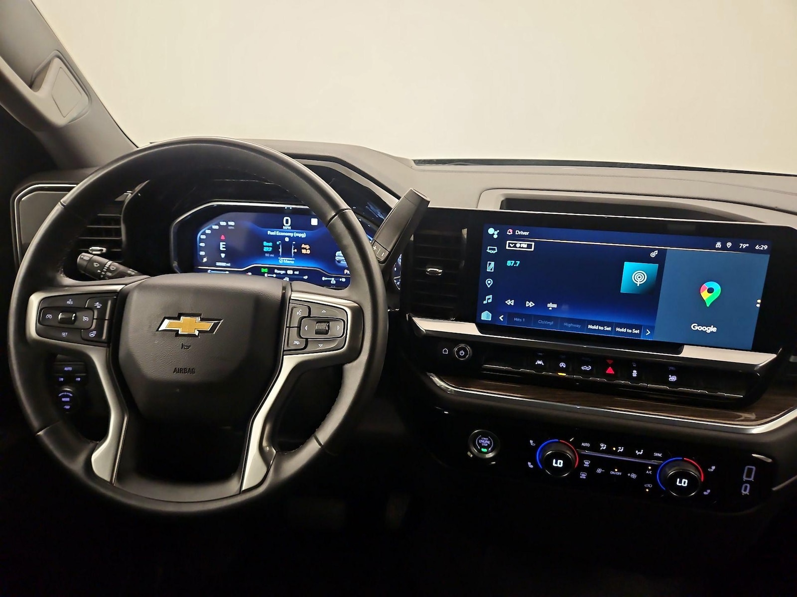 2023 Chevrolet Silverado 1500 LT - Photo 11
