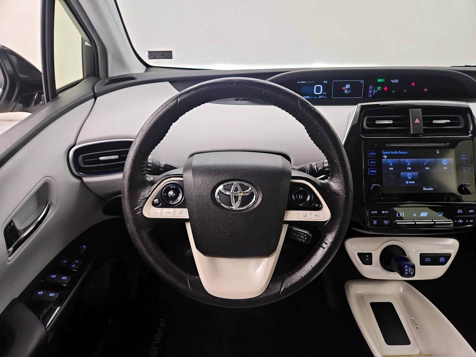 Thumbnail: 2016 Toyota Prius - 10