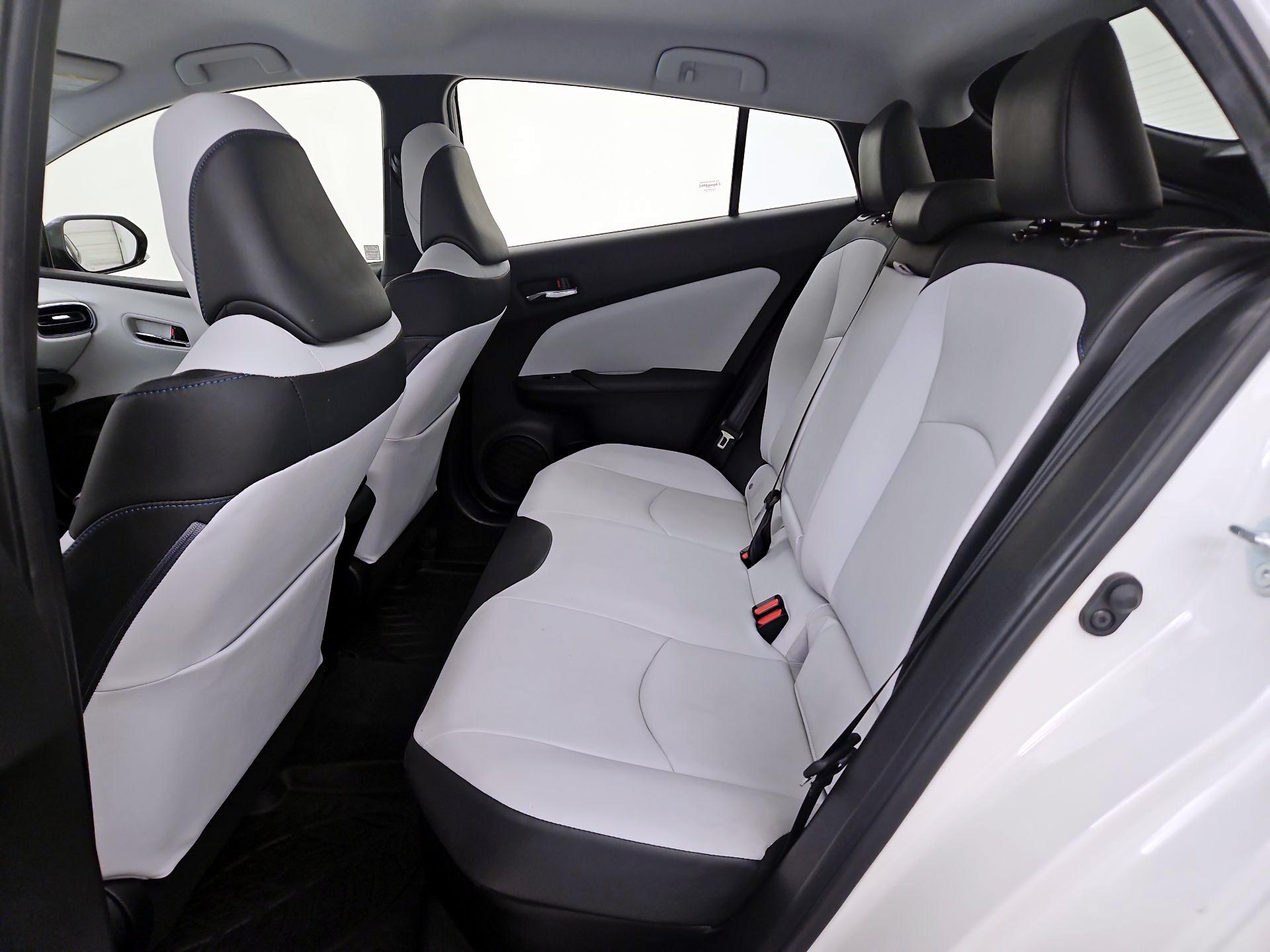 Thumbnail: 2016 Toyota Prius - 19