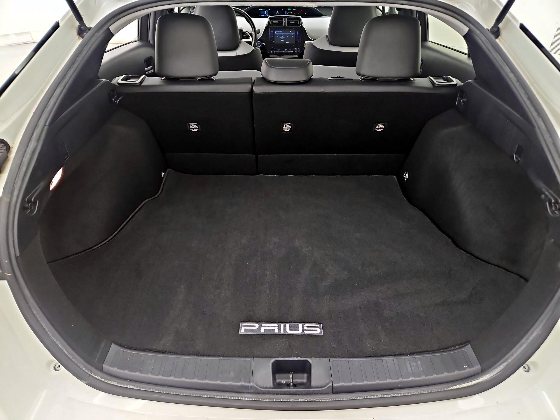 Thumbnail: 2016 Toyota Prius - 20