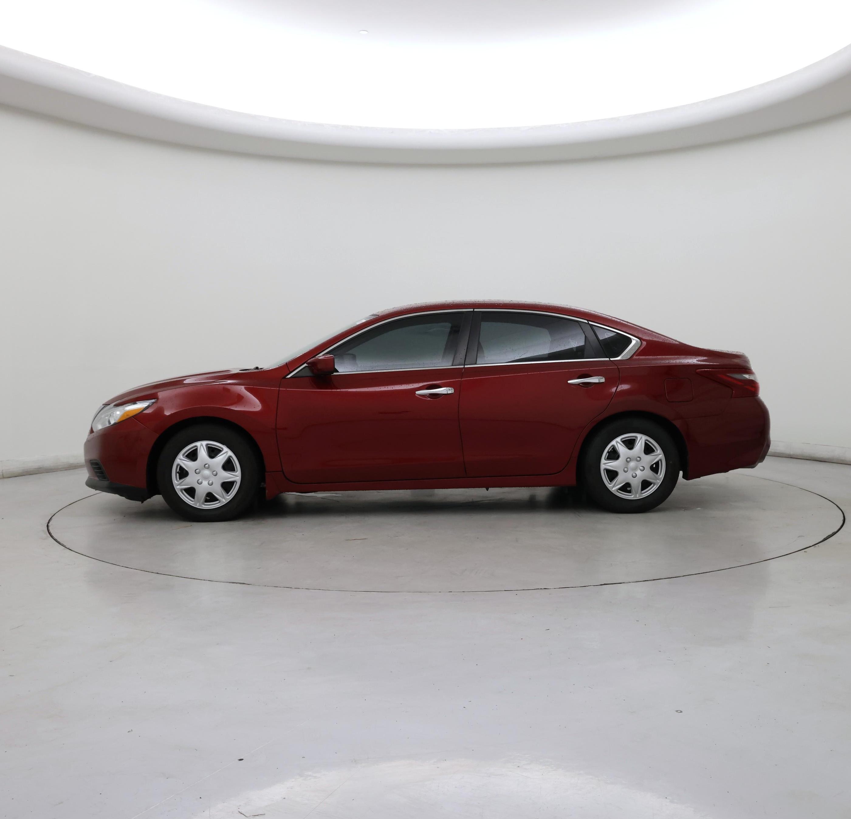 Thumbnail: 2018 Nissan Altima - 3