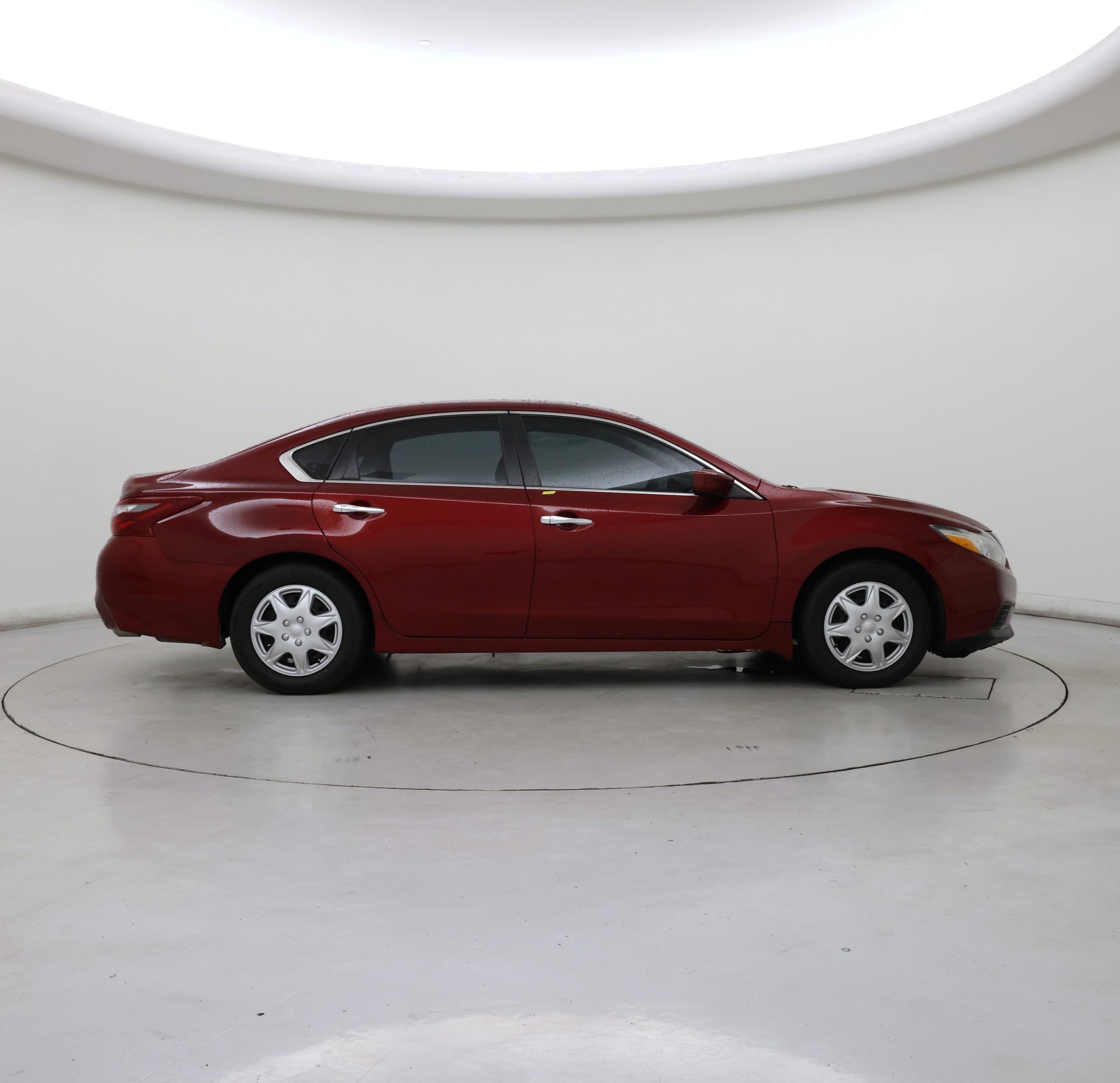 Thumbnail: 2018 Nissan Altima - 7