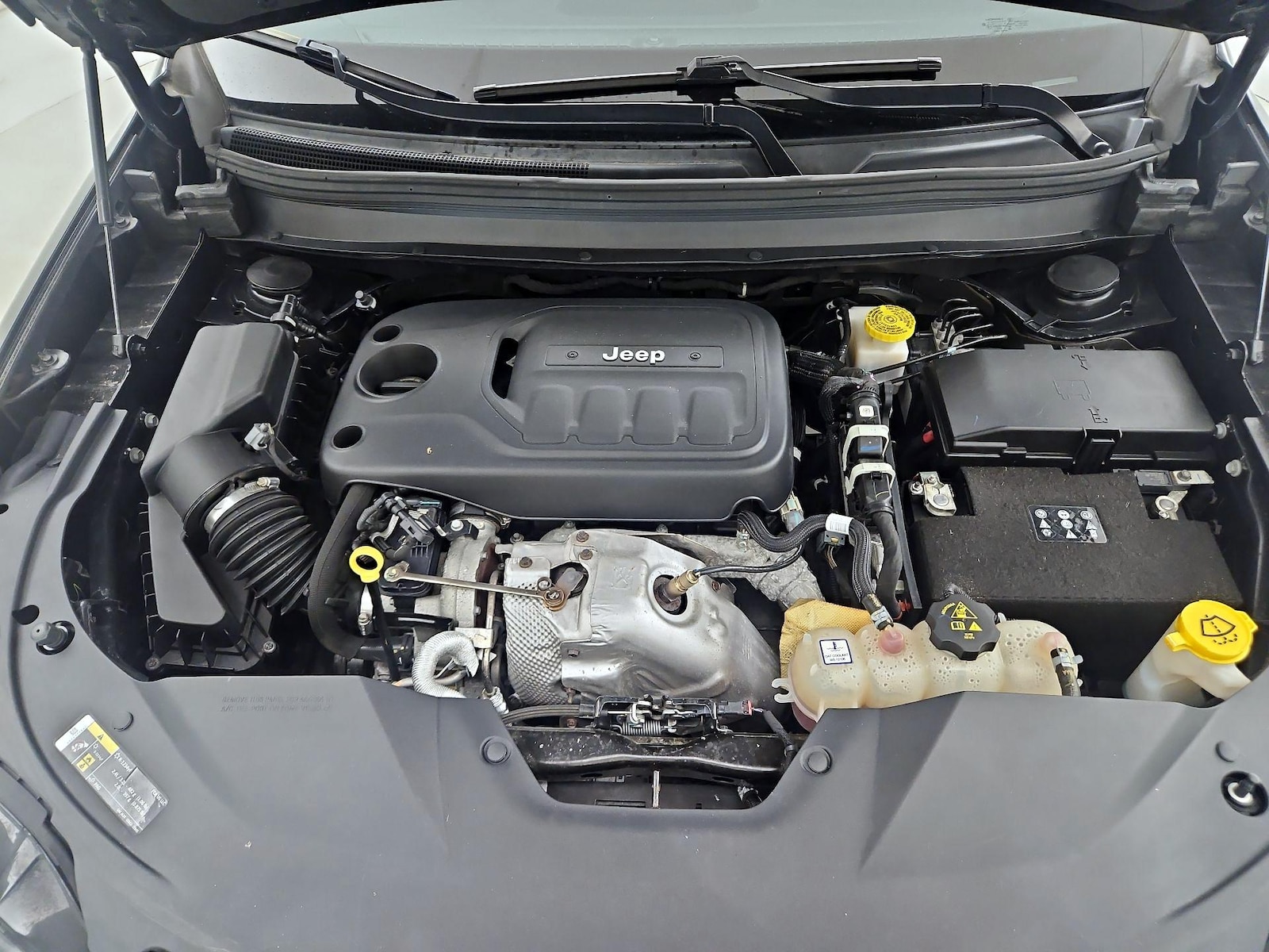 2019 Jeep Cherokee Latitude Plus - Photo 22