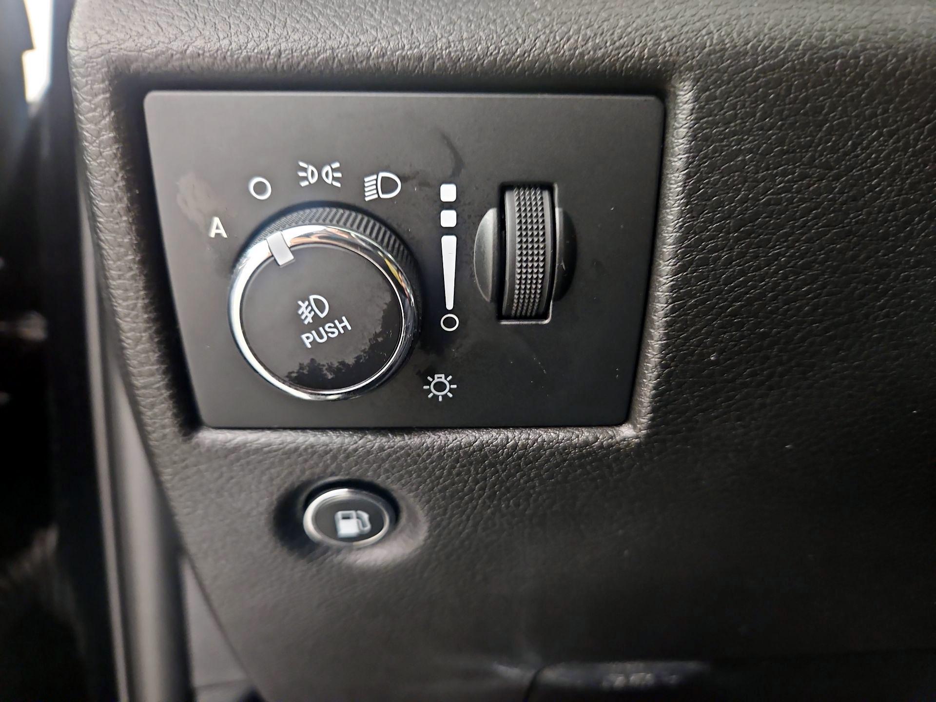 Thumbnail: 2021 Jeep Grand Cherokee - 13